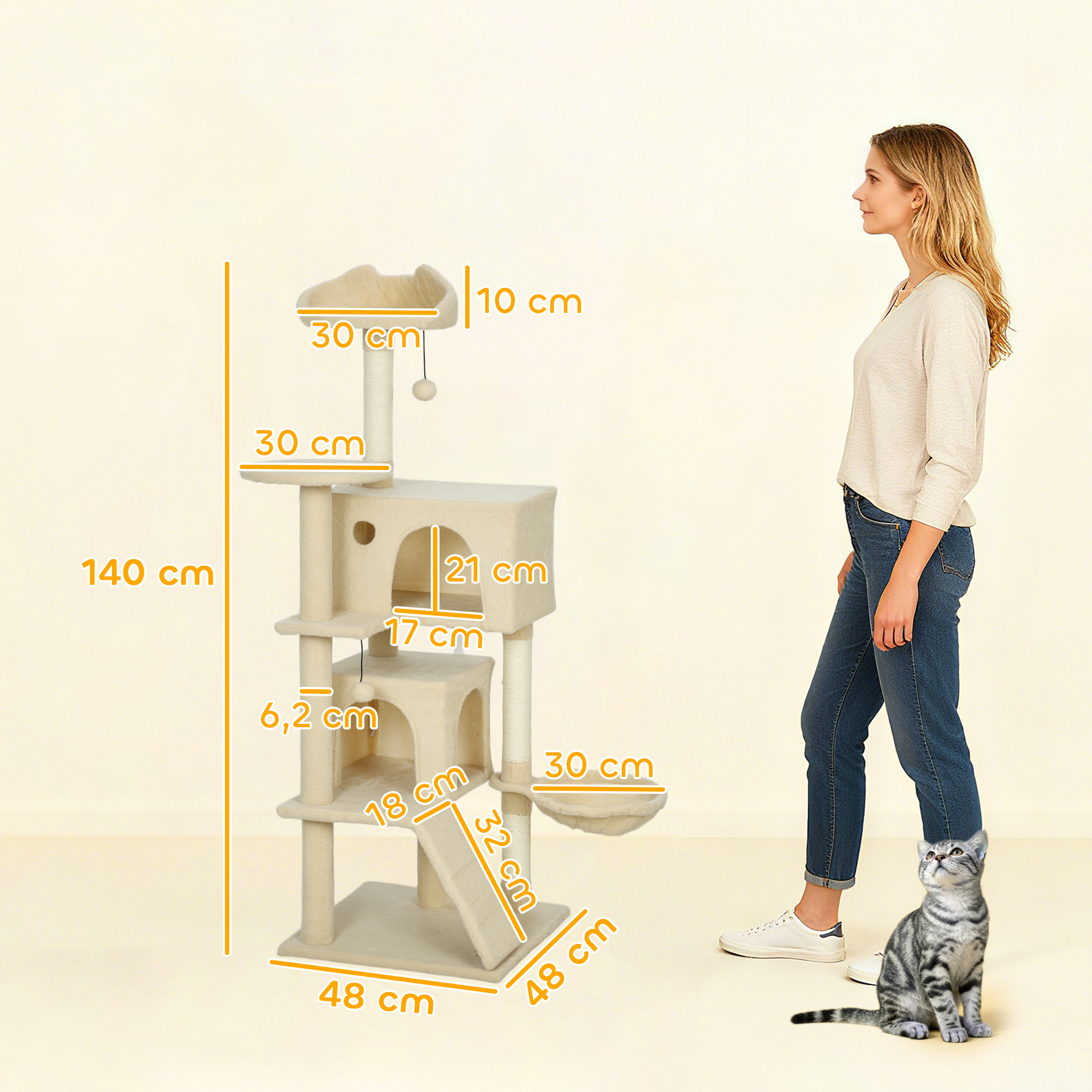 Un árbol rascador beige de varios niveles, se muestran las dimensiones.