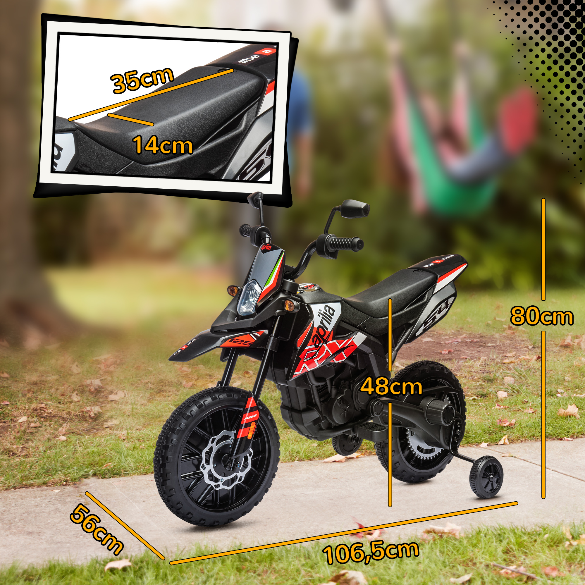 Una motocicleta infantil negra con ruedas de entrenamiento en una acera.