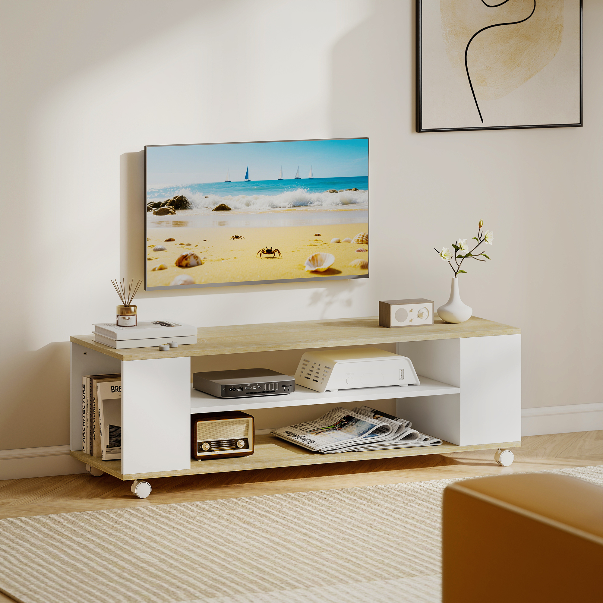 Un mueble de TV moderno con un televisor que muestra una escena de playa.