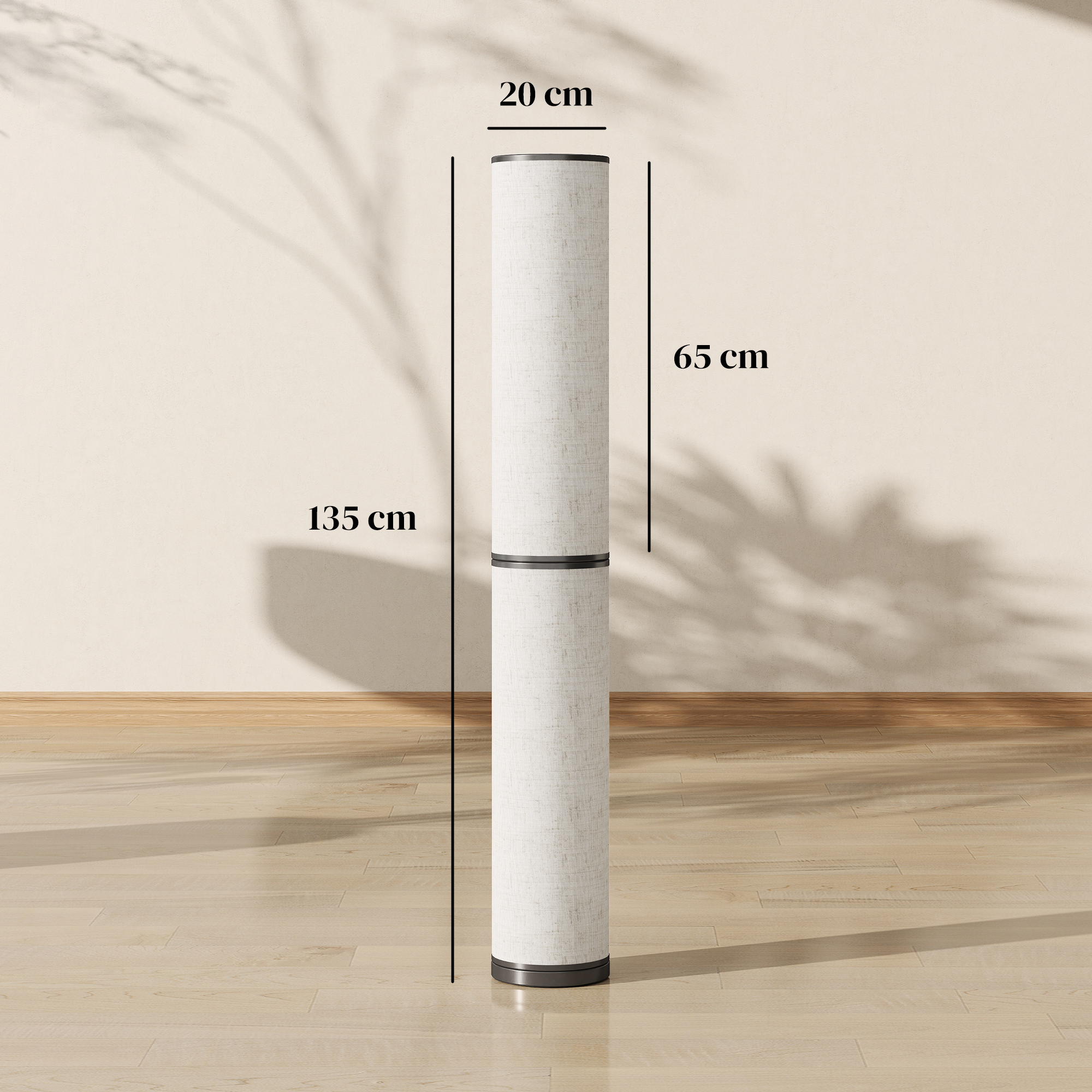 Un cilindro alto de tela blanca con anillos grises, 135cm de alto.