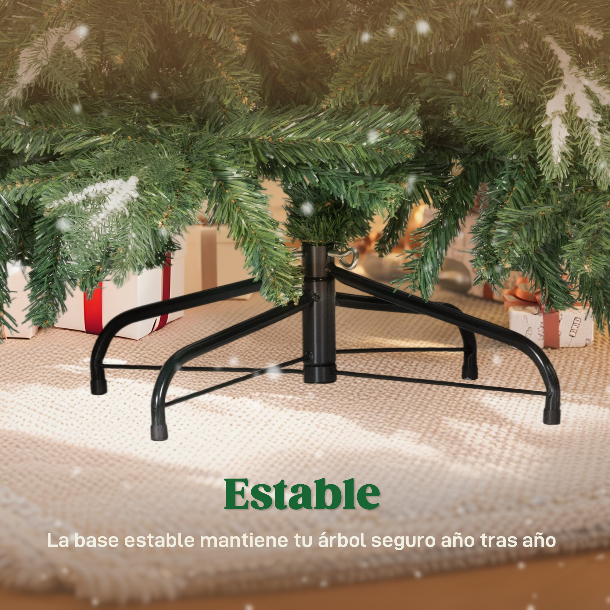 Un soporte estable para árbol de Navidad con ramas verdes y regalos.
