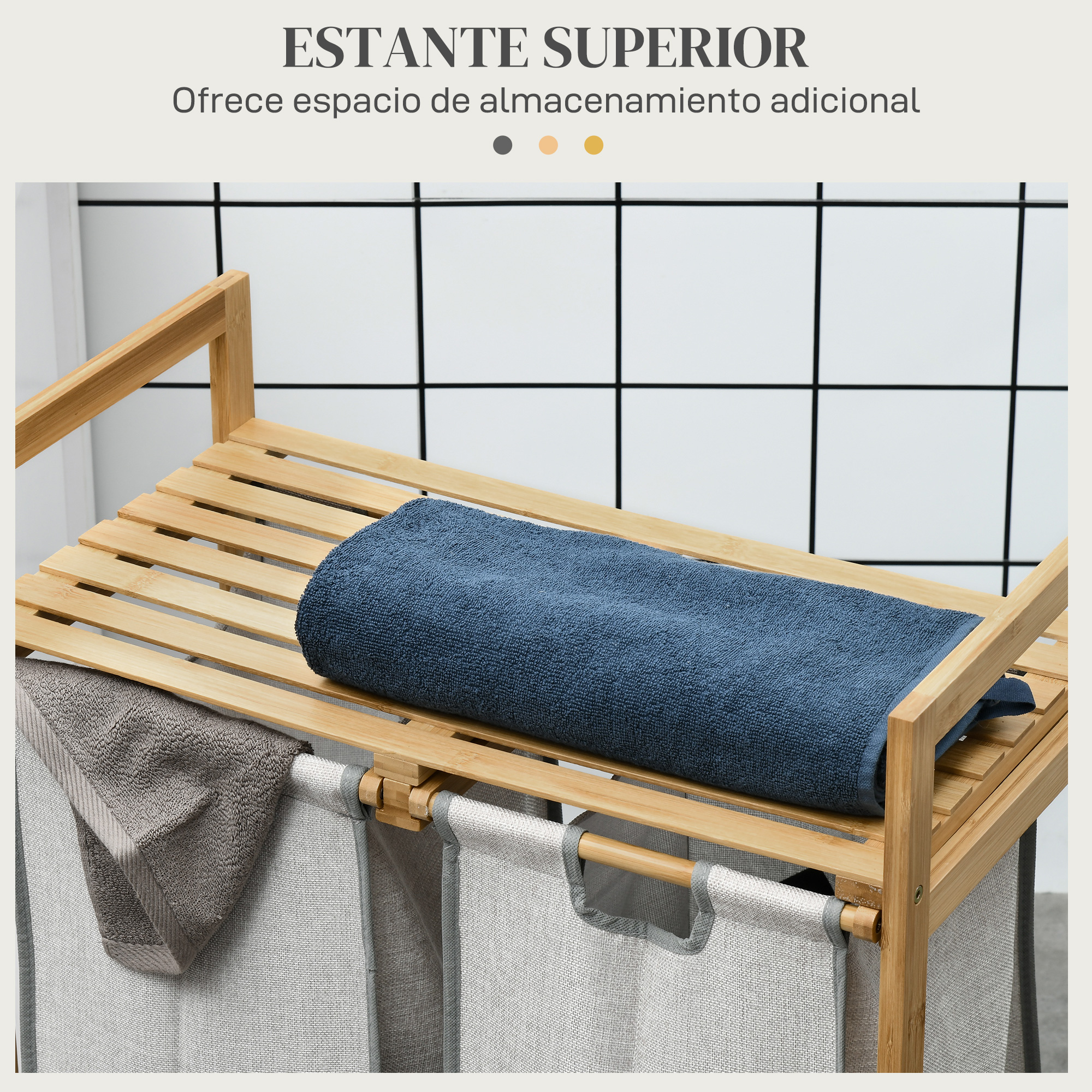 Un tendedero de madera con cestas, con toallas azules y grises encima.