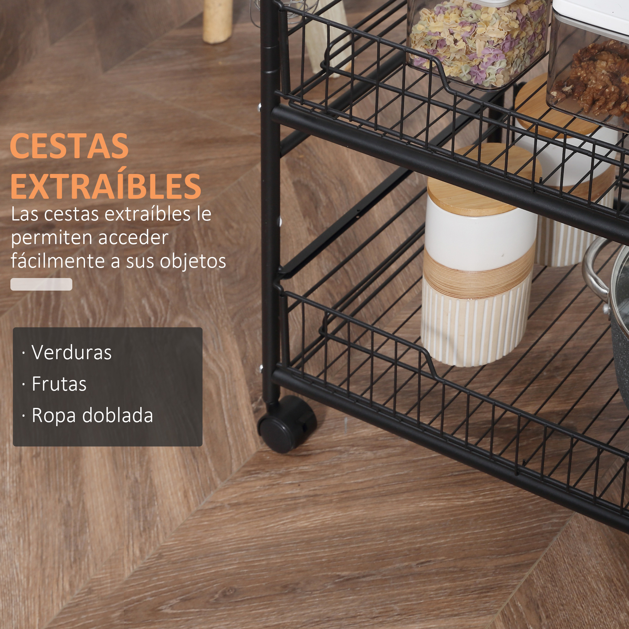 Un carrito negro con ruedas y cestas con comida y ropa doblada.