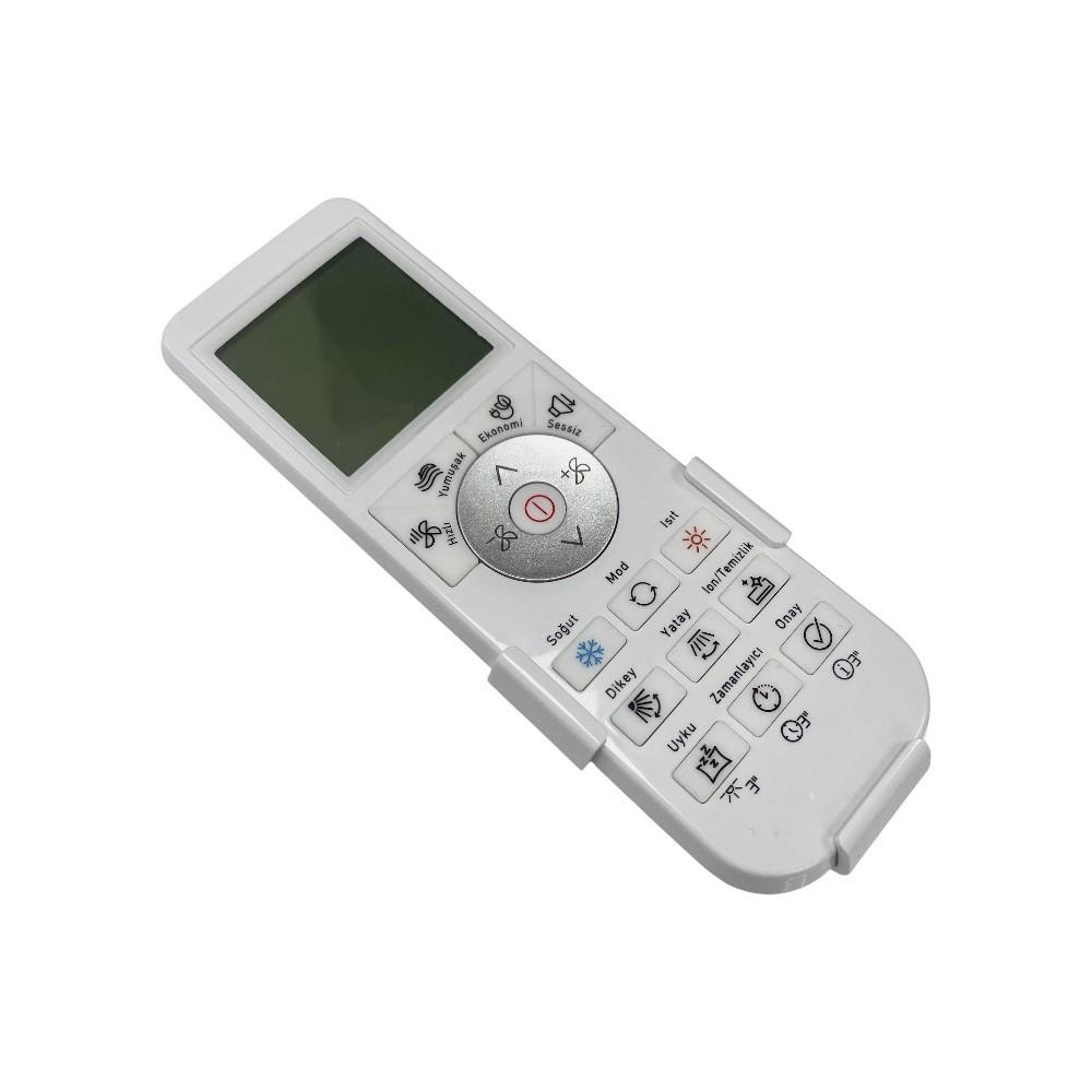 LCD ekranlı ve düğmeli beyaz klima kumandası.