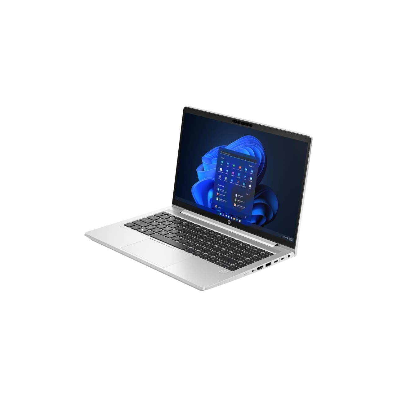 Windows 11 logosunu gösteren açık ekranlı gümüş rengi dizüstü bilgisayar.