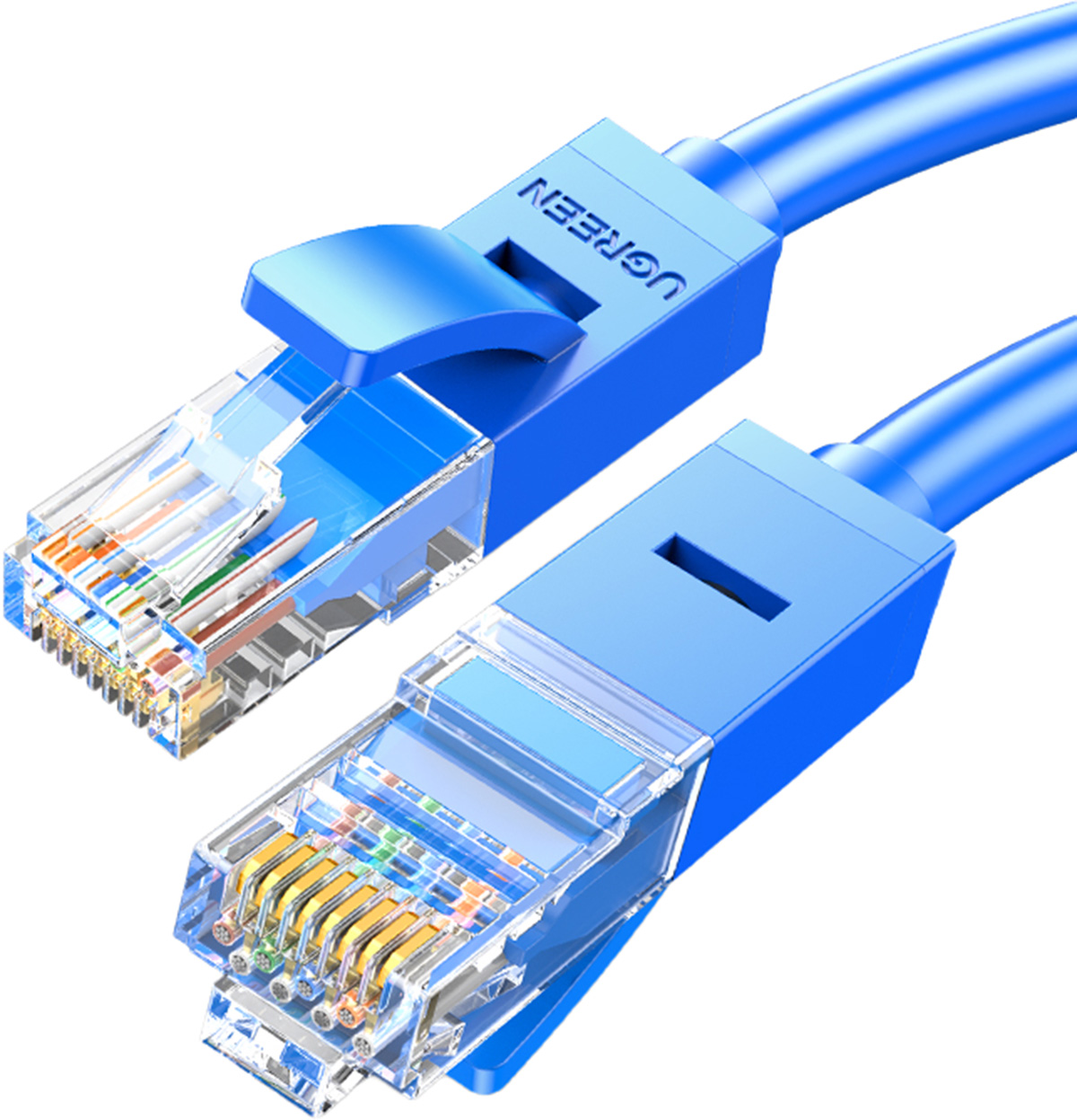 Dwa niebieskie złącza kabla Ethernet z przezroczystymi końcówkami pokazującymi przewody.