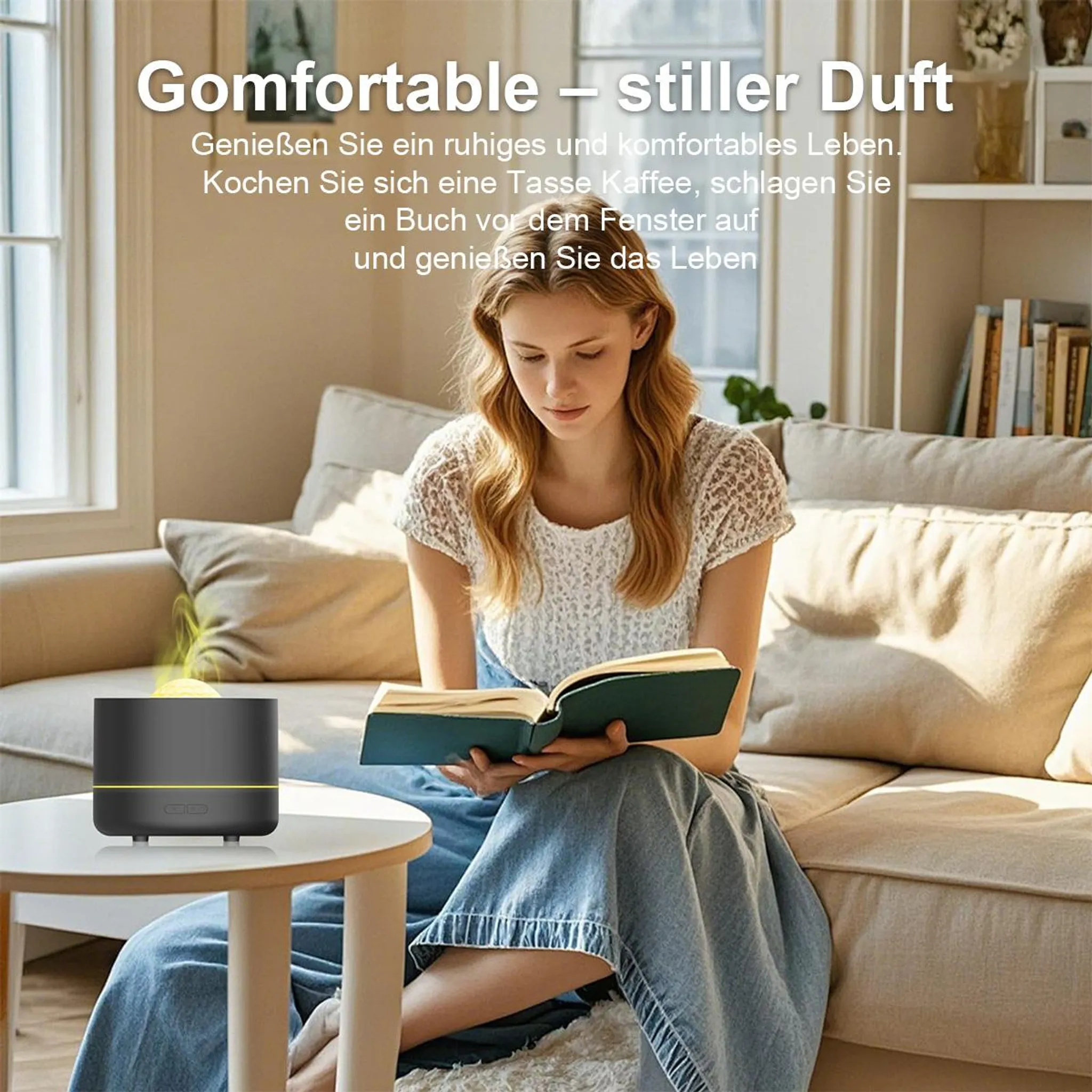 Eine Frau liest ein Buch auf einem Sofa, neben einem Diffusor mit Rauch.
