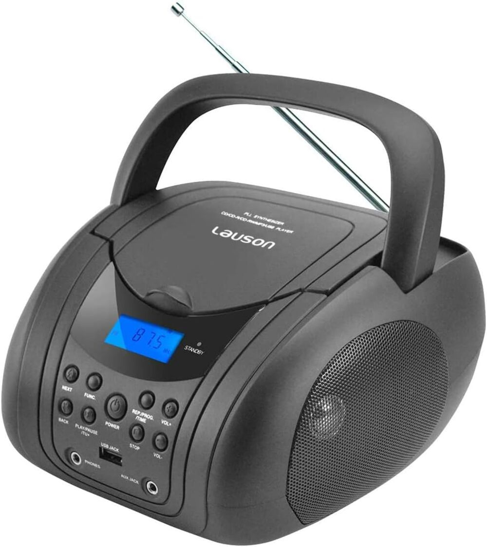 Un reproductor de CD portátil negro con radio y antena, con pantalla digital azul.