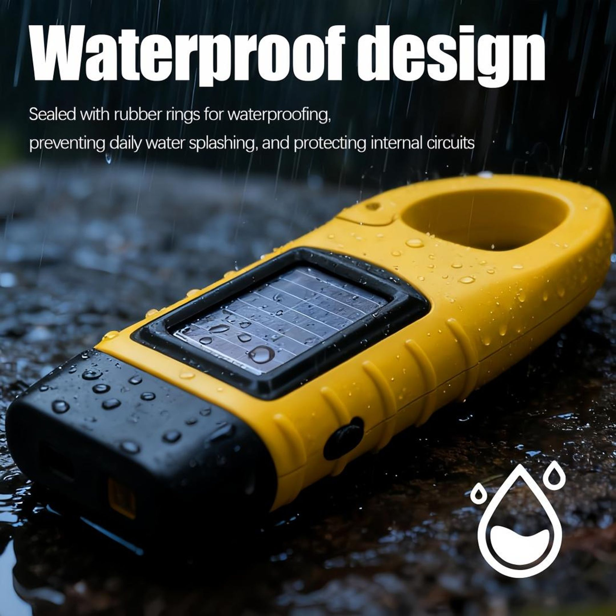 Ein gelbes, wasserdichtes Gerät mit Solarpanel liegt auf nassem Boden.