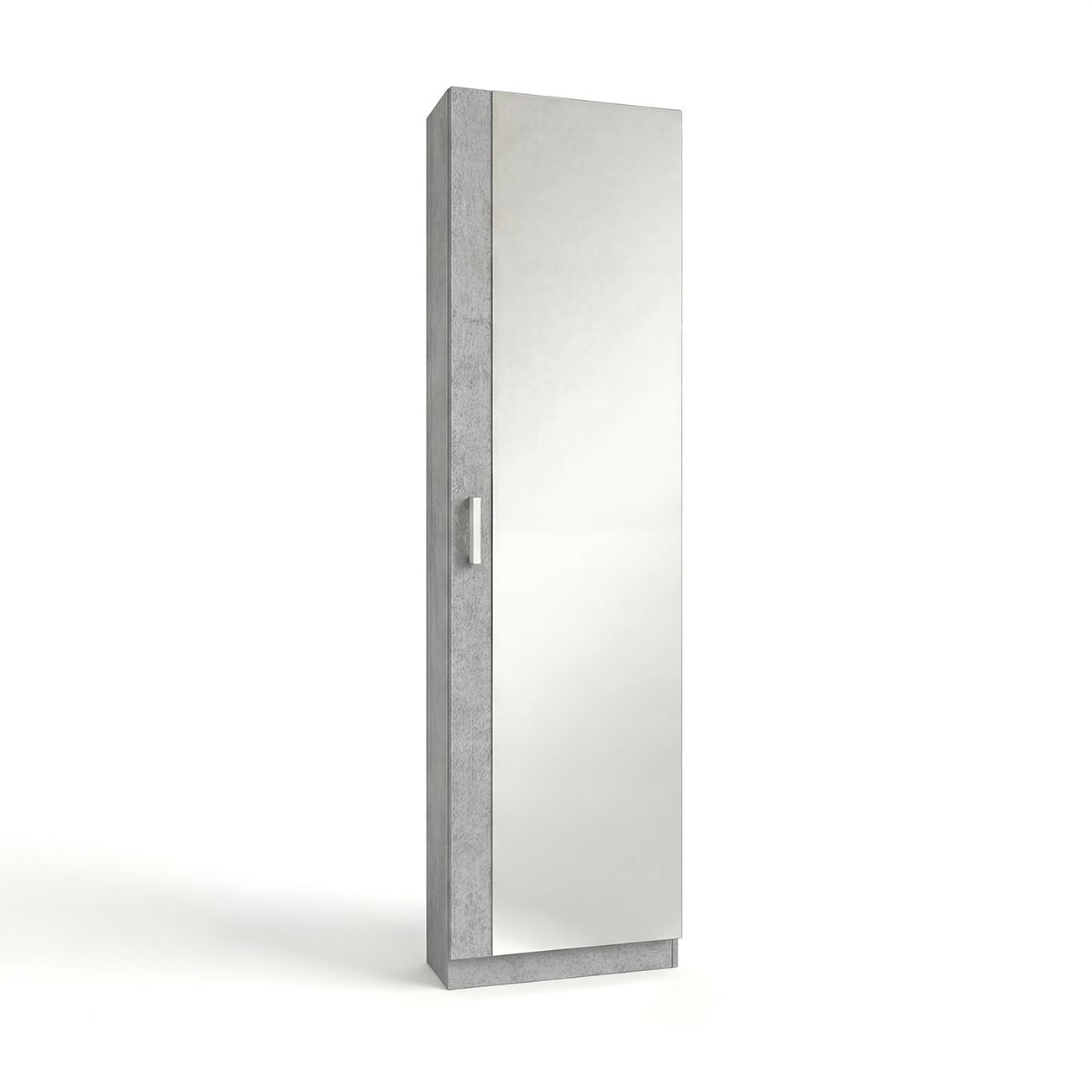 Armario gris alto con puerta de espejo y tirador estrecho.