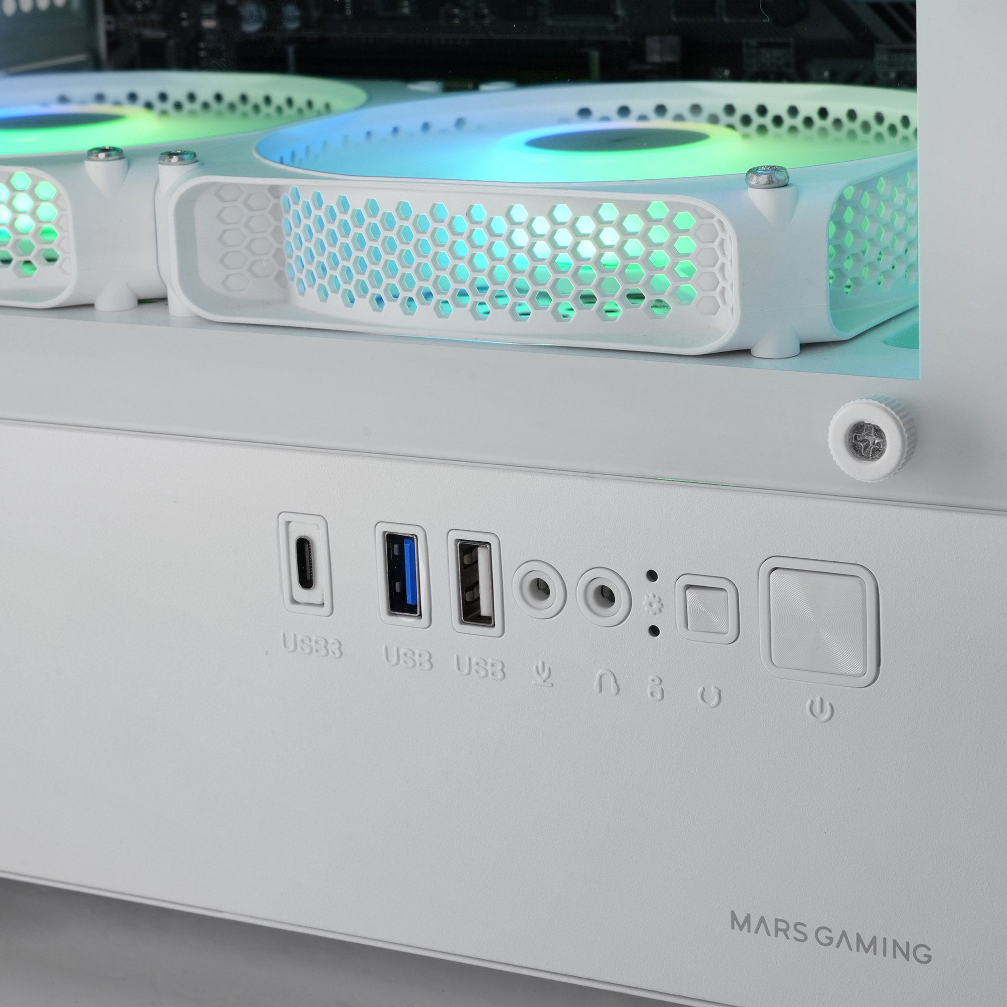 Frontale case PC bianco con porte USB, jack audio e ventole illuminate RGB.