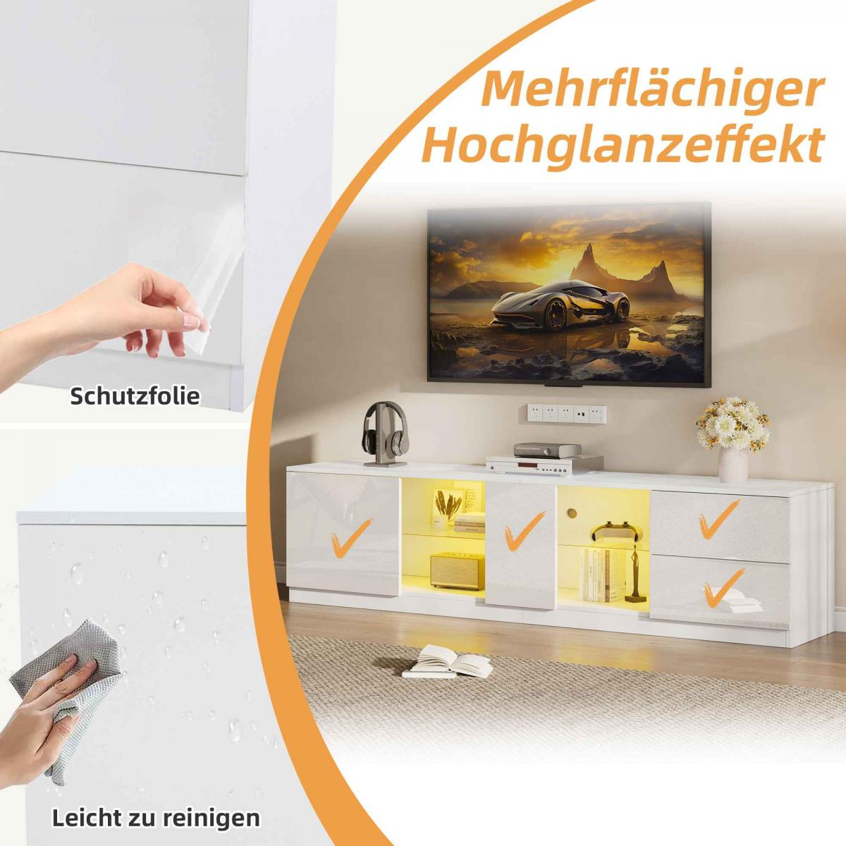 Moderne weiße TV-Bank mit Glanzeffekt, mit Kopfhörern, Büchern und Blumen.