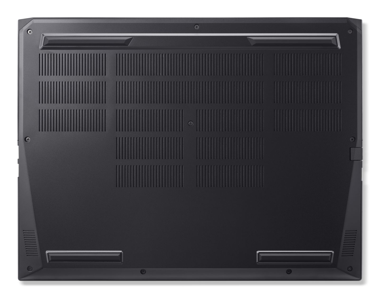 Die Unterseite eines schwarzen Laptops mit Lüftungsschlitzen und Füßen.
