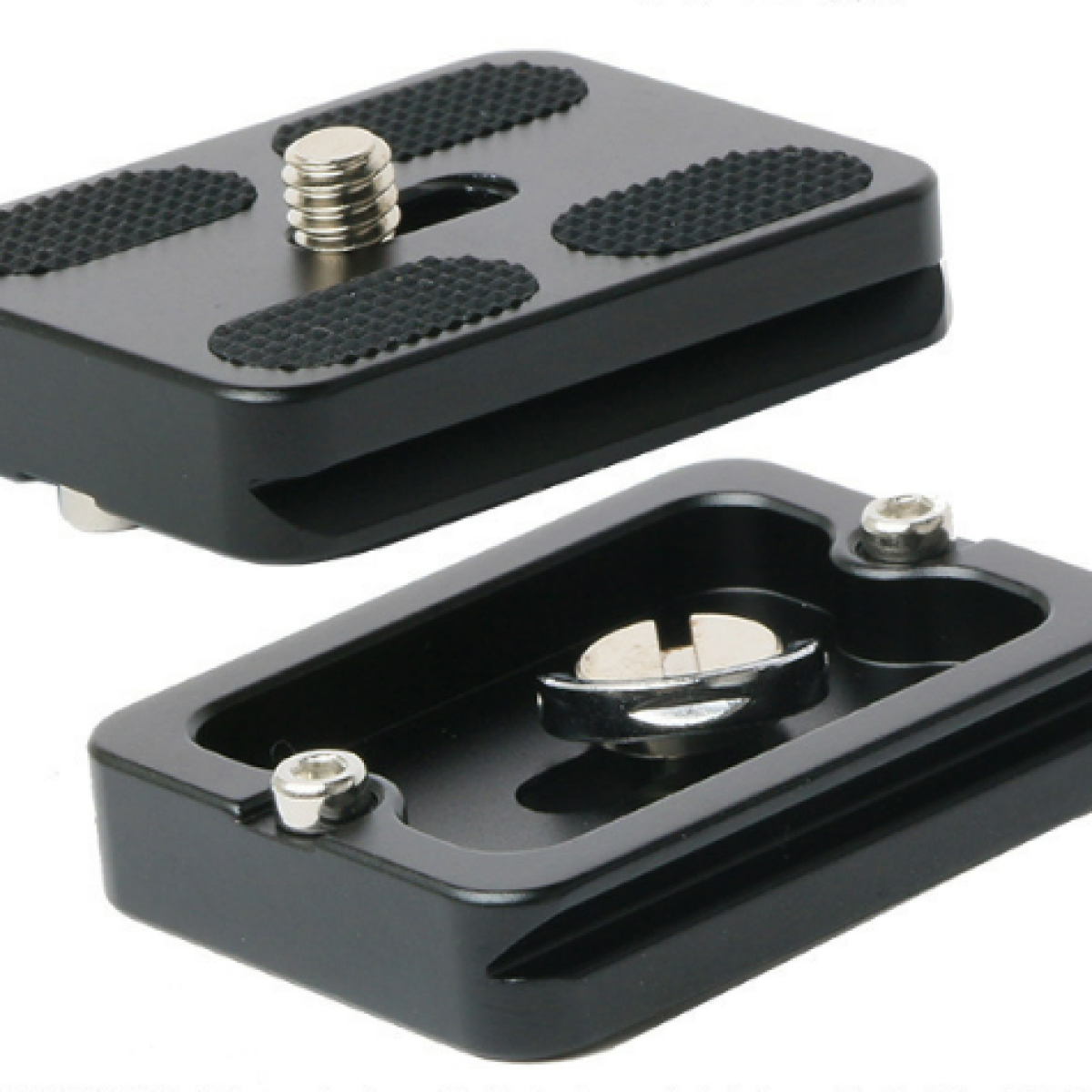 Zwei schwarze Kamerastativplatten mit Schrauben und Gummigriffen.