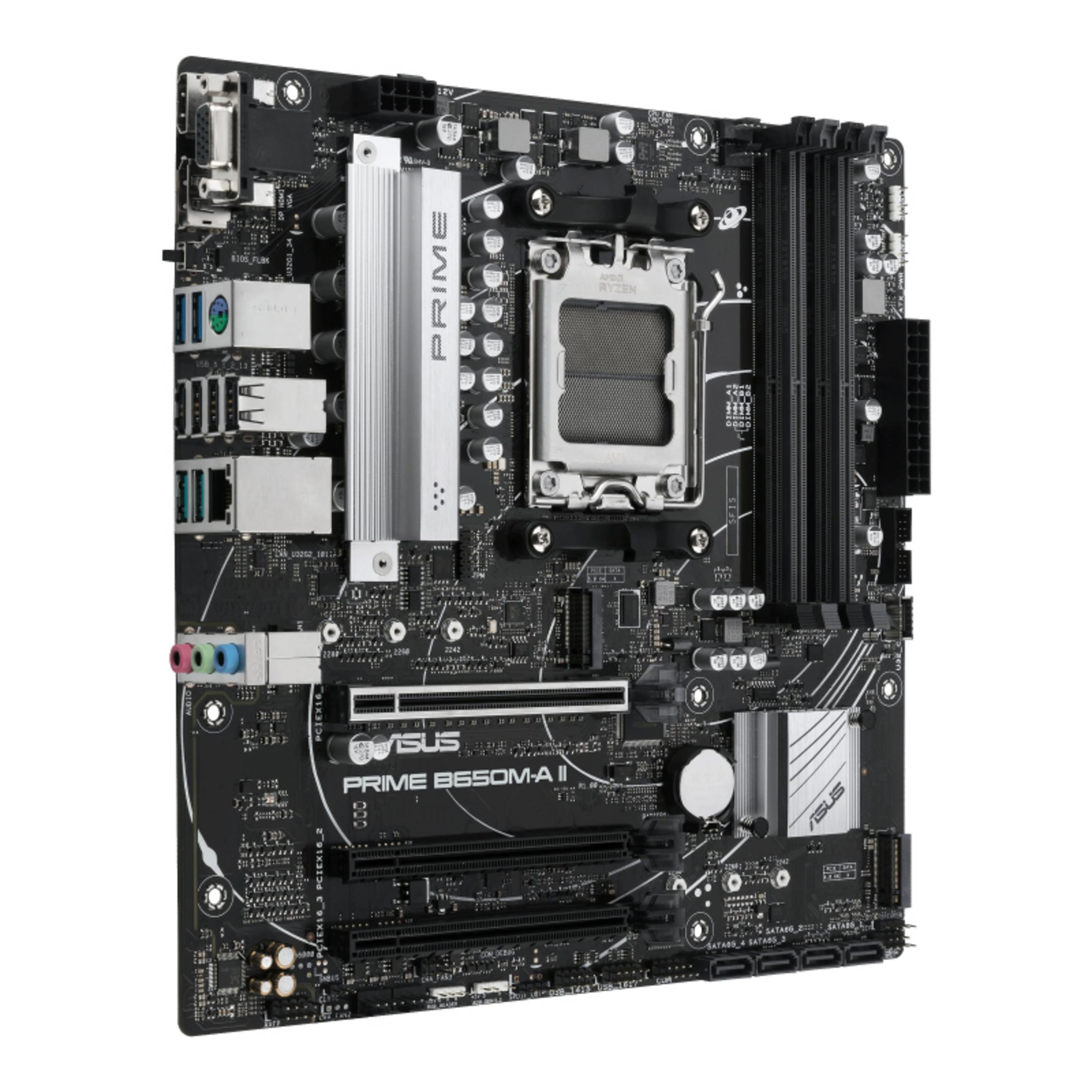 Gümüş soğutuculara ve Ryzen CPU yuvasına sahip siyah ASUS PRIME B650M-A II anakart.