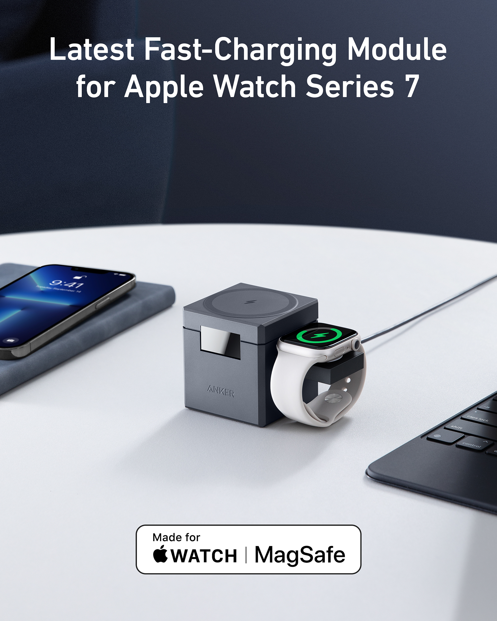 Grauer Ladeständer mit Apple Watch und iPhone auf einem Tisch.