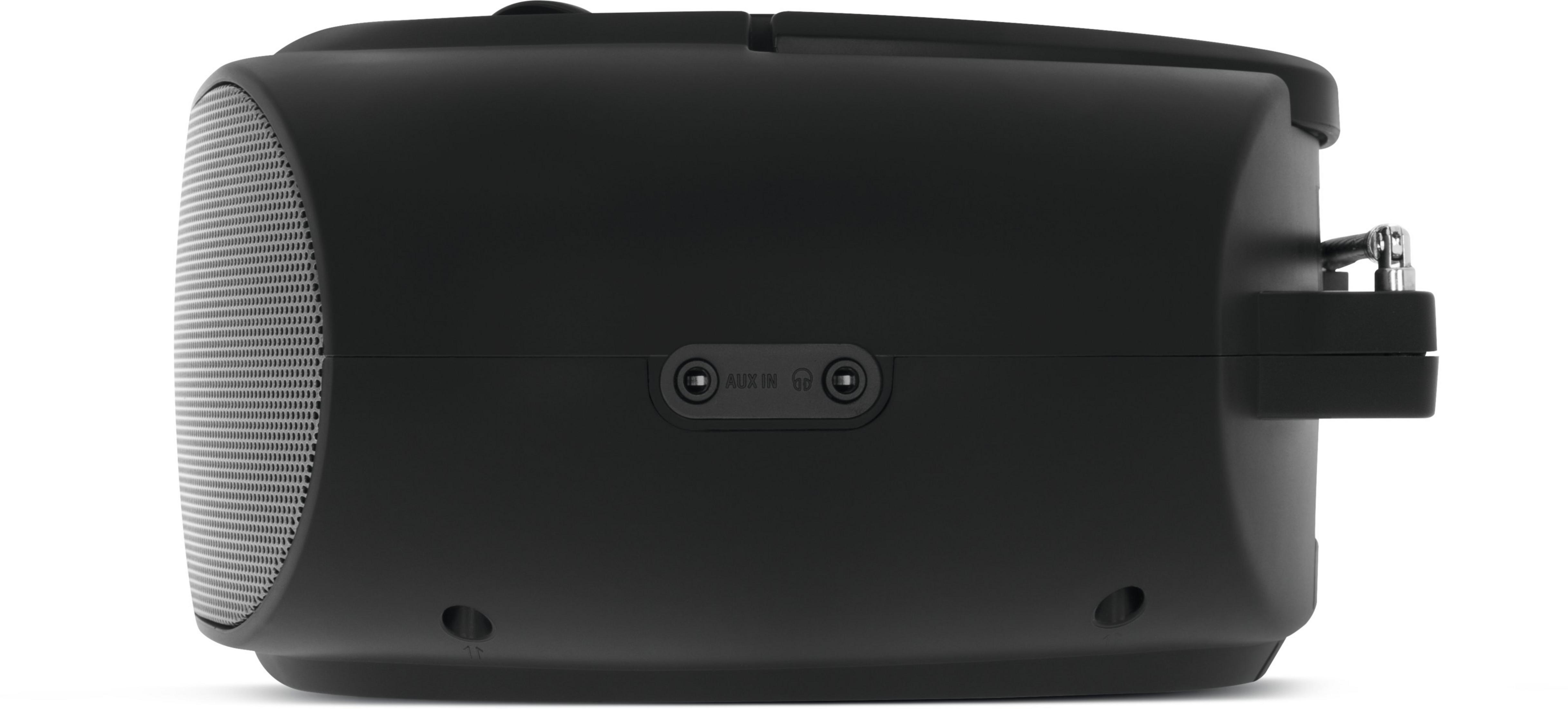 Czarny głośnik z wejściem aux, gniazdem słuchawkowym i wysuwaną anteną.
