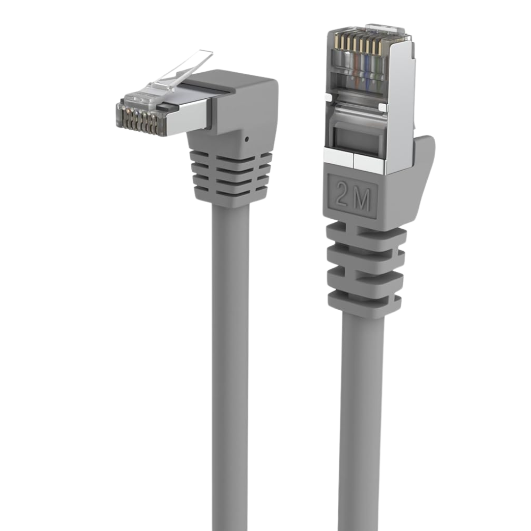 RJ45 konnektörlü iki gri Ethernet kablosu, biri açılı.