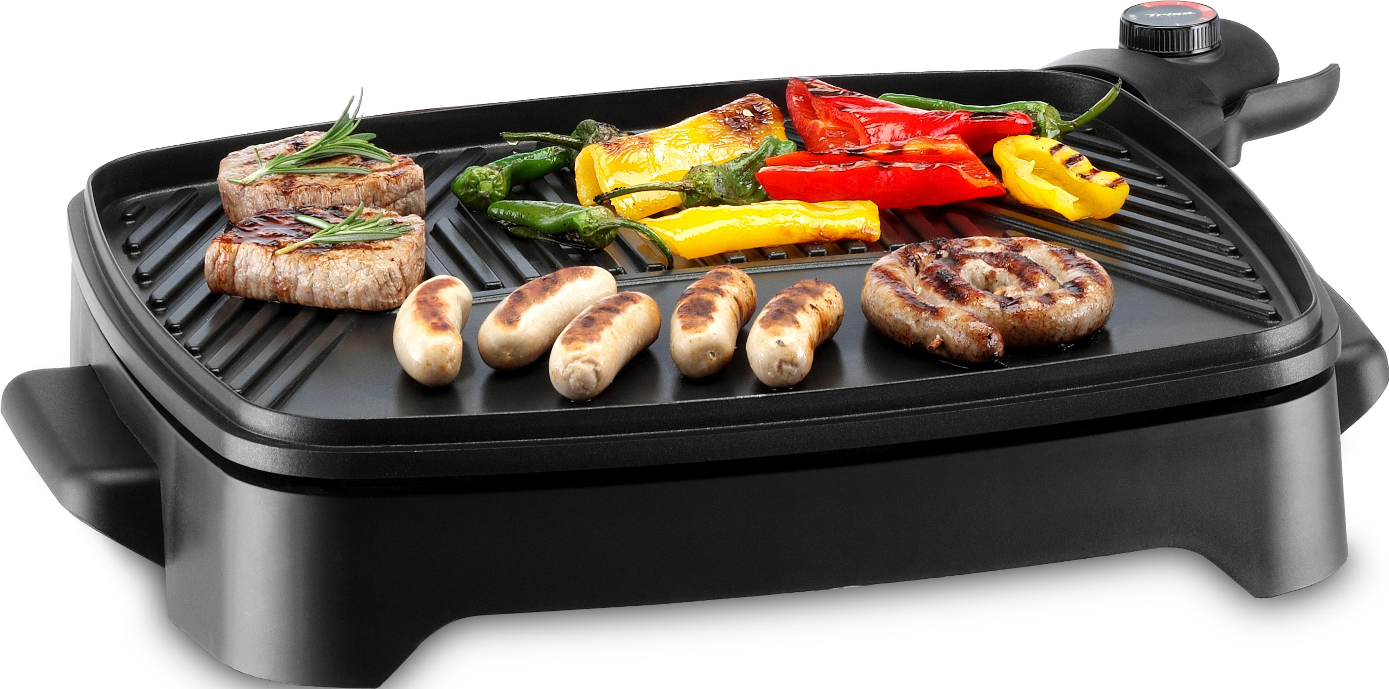 Elektrischer Grill mit Steaks, Würstchen und Paprika.
