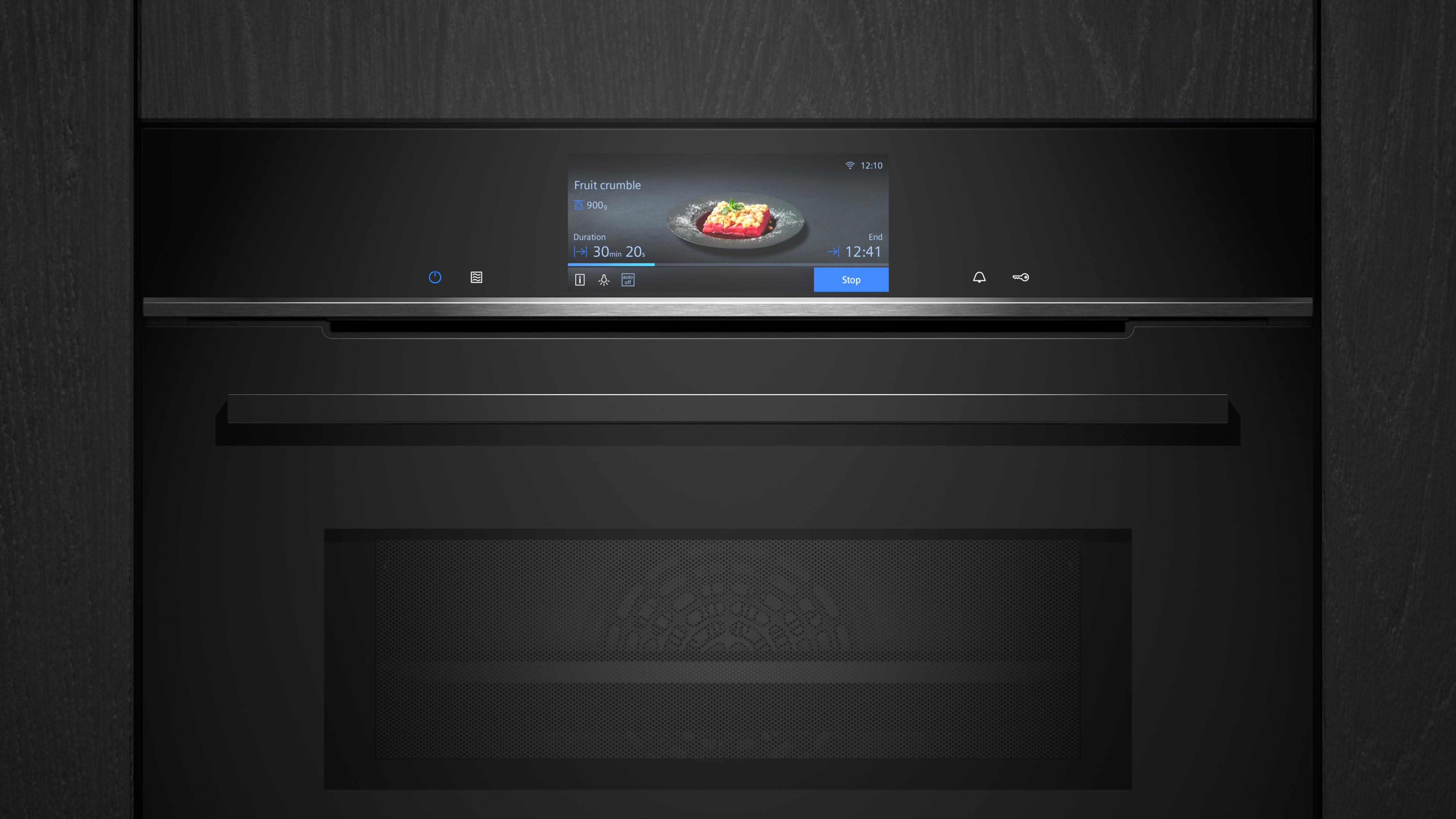 Modern oven touchscreen toont fruit crumble, duur 30:20, einde 12:41.
