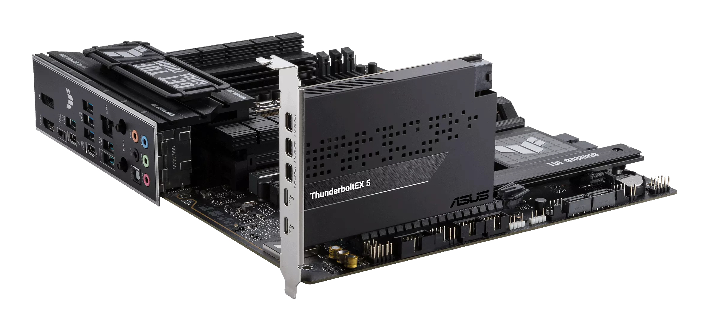 Scheda ASUS ThunderboltEX 5 su scheda madre TUF Gaming con porte.