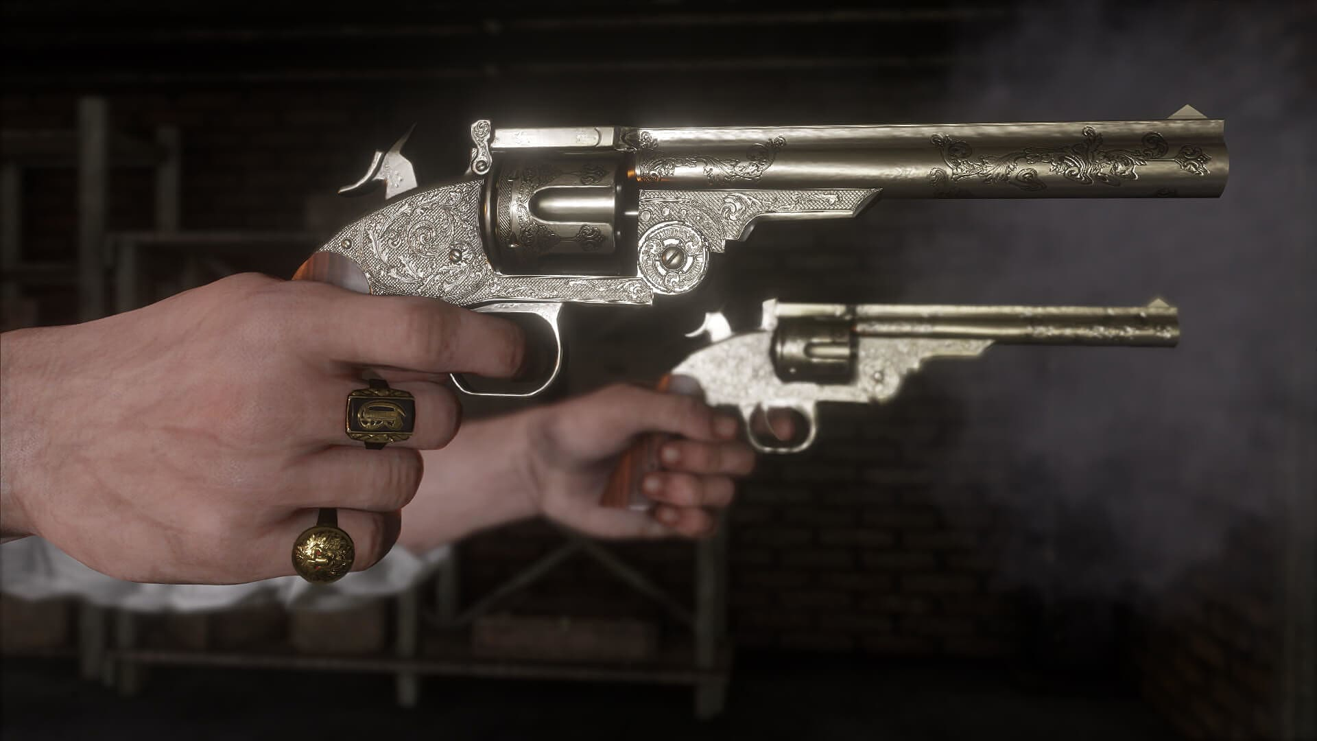 Zwei verzierte Revolver in Händen, einer mit Ringen.
