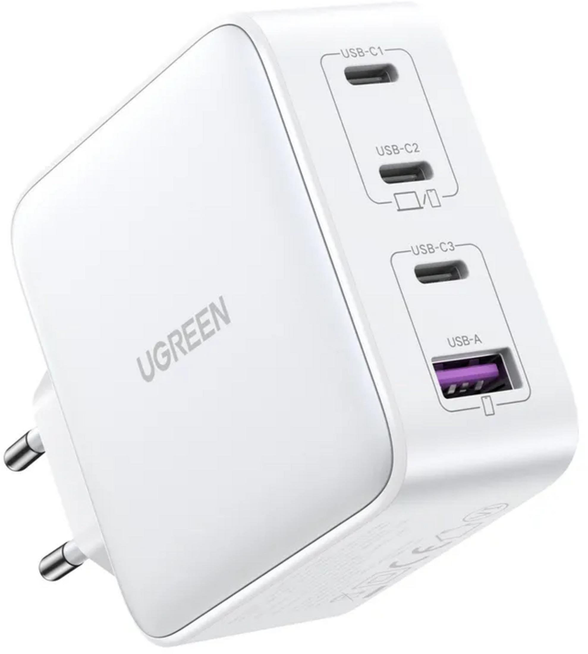 Biała ładowarka UGREEN z dwoma portami USB-C i jednym USB-A.