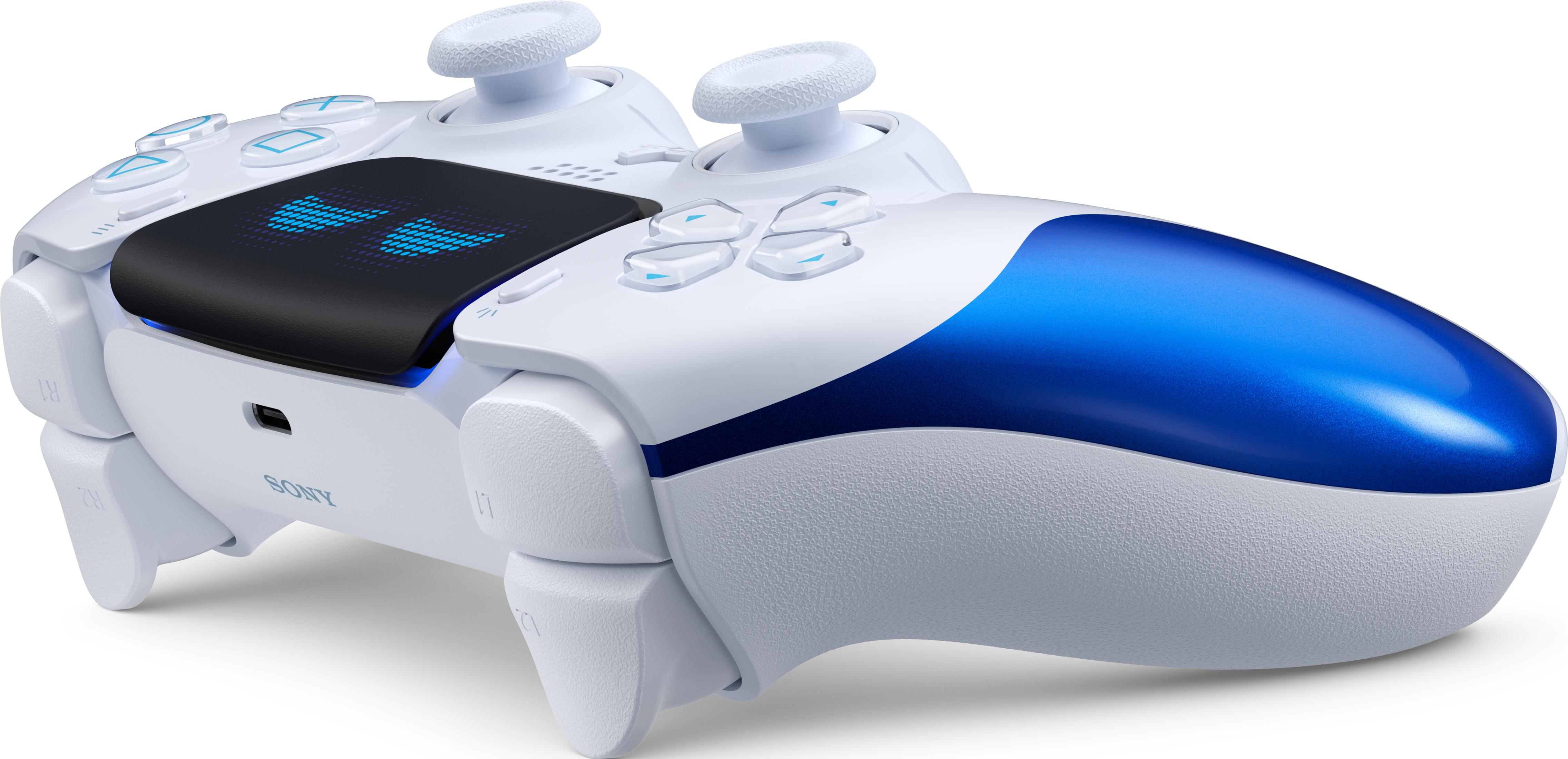 Un mando blanco de PlayStation 5 con detalles azules y una pantalla.
