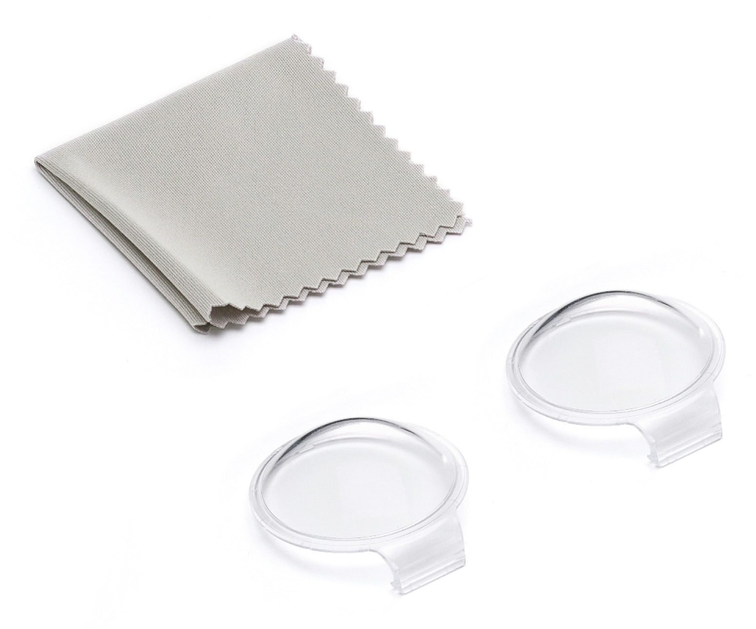 Un panno in microfibra grigio e due coperture protettive trasparenti su sfondo bianco.