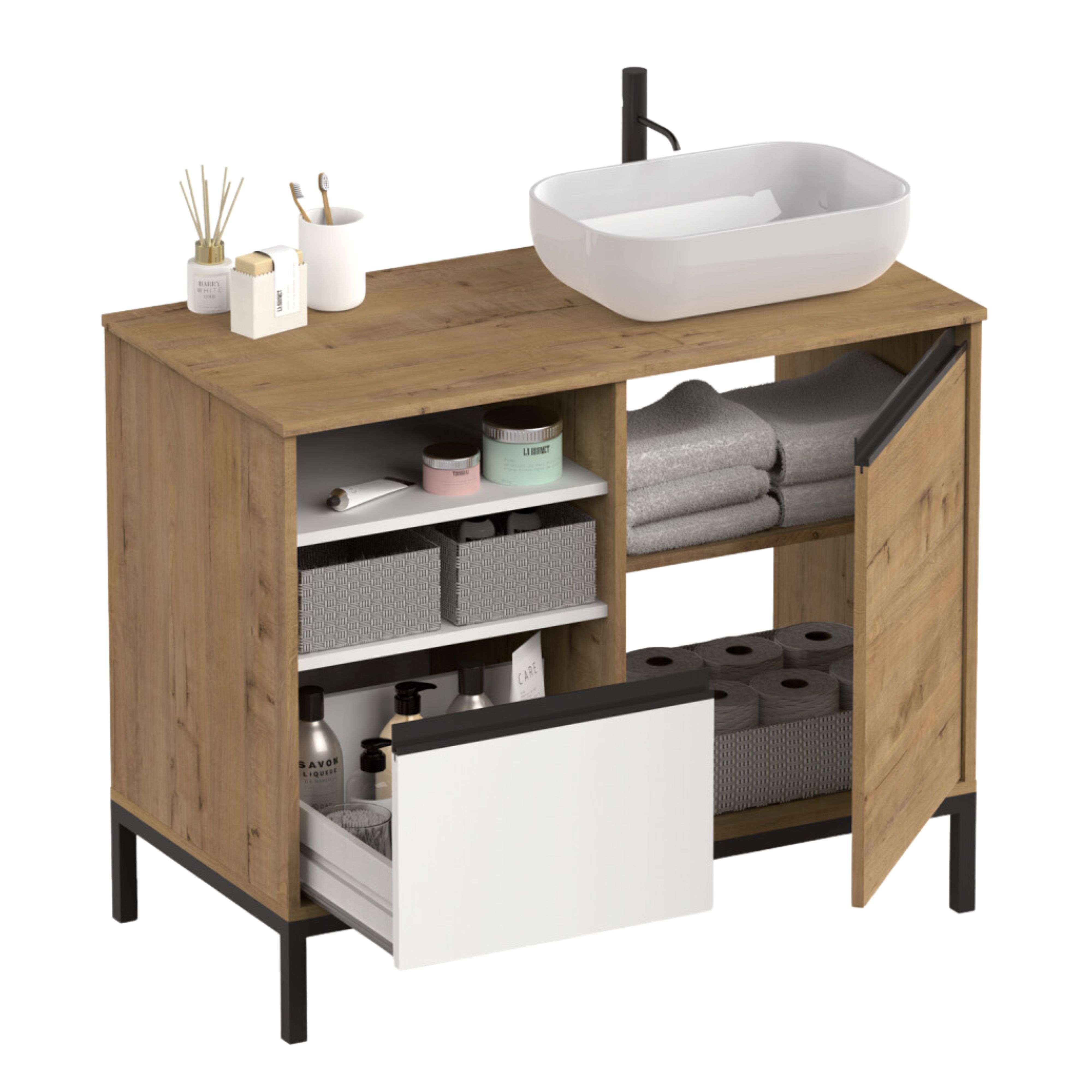 Mueble de baño de madera con lavabo blanco, grifo y estantes.