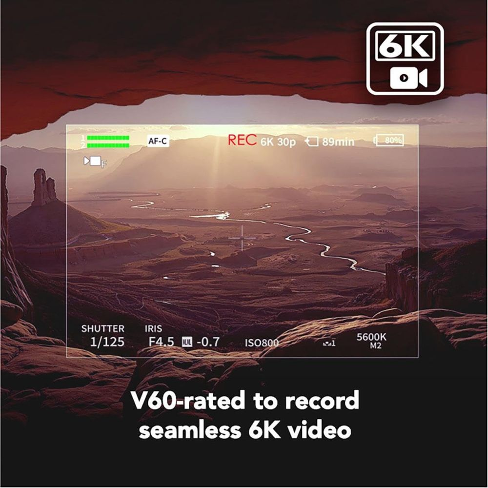 Cameraweergave toont landschap met opname-instellingen en "6K"-logo.