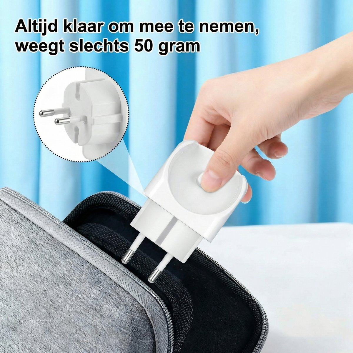 Weiße Steckeradapter wird in eine graue Tasche gesteckt.