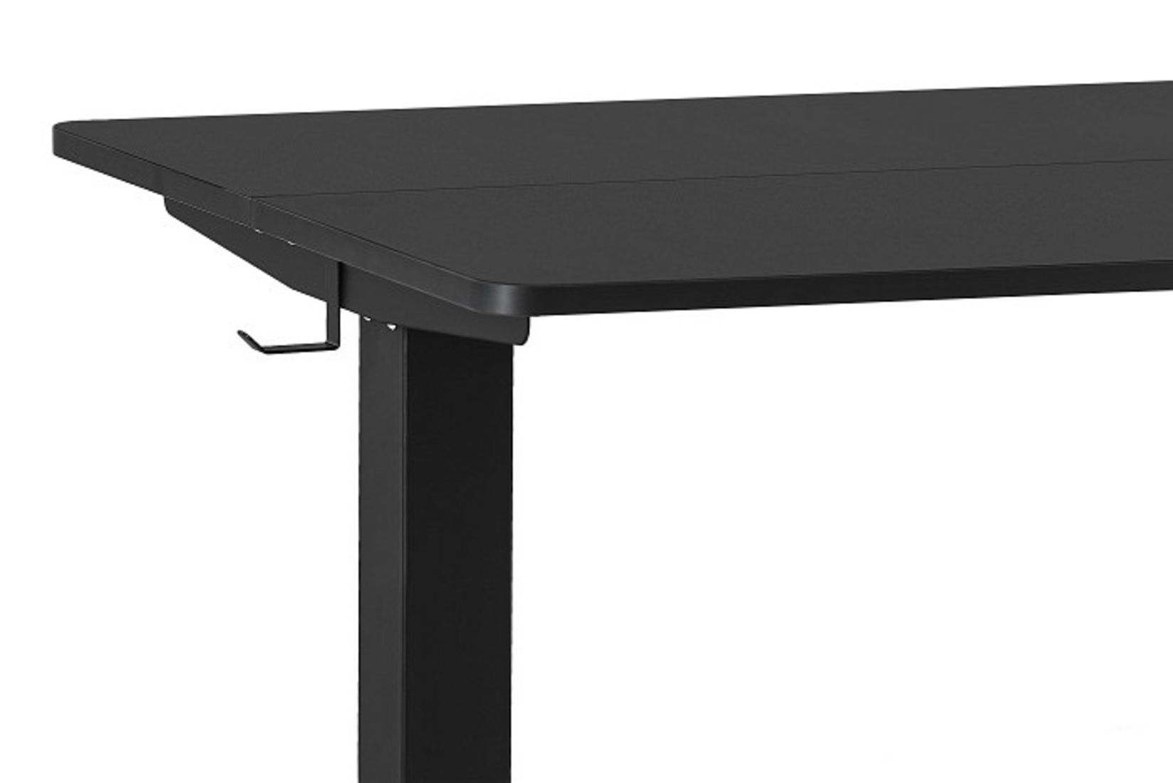 Czarny stół z hakiem po boku.