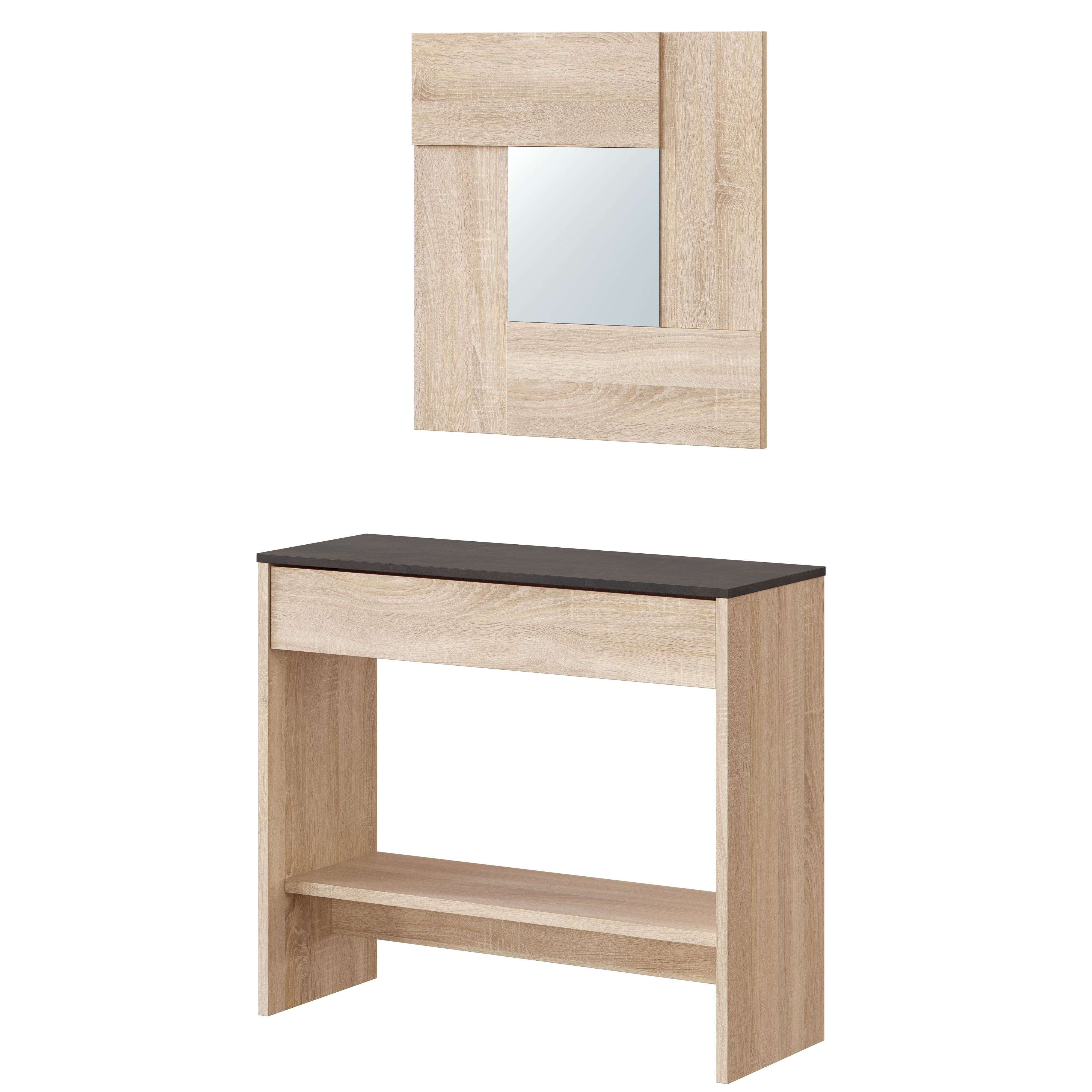 Un espejo de madera clara sobre una consola estrecha con estante superior oscuro.