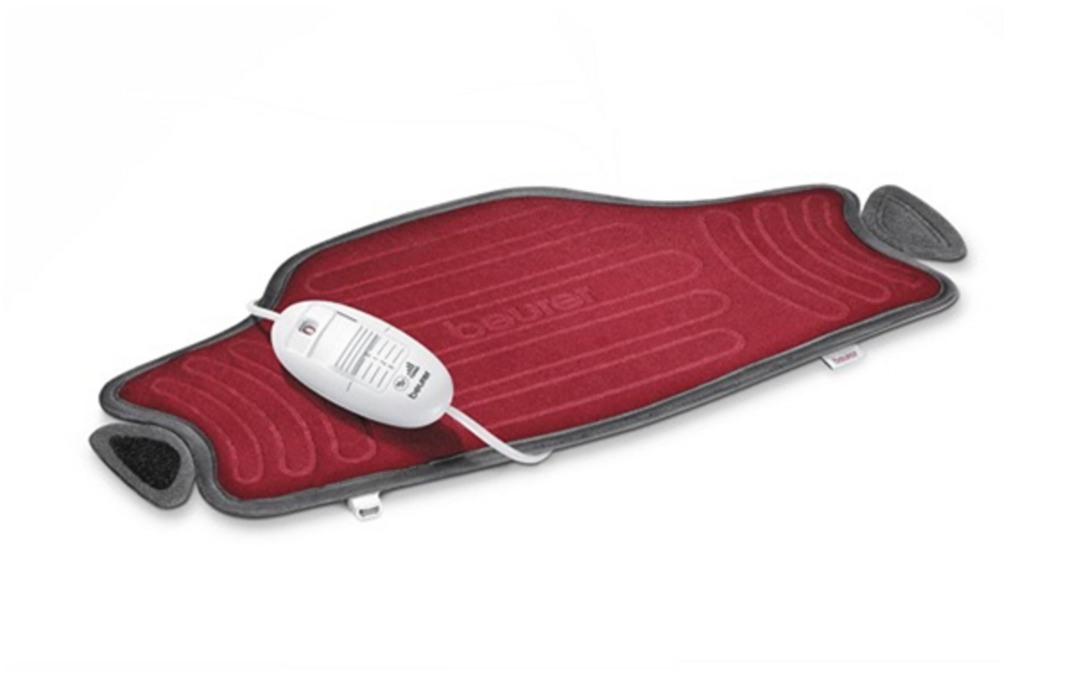 Ein rotes Heizkissen mit weißem Bedienelement und Kabel auf weißem Hintergrund.