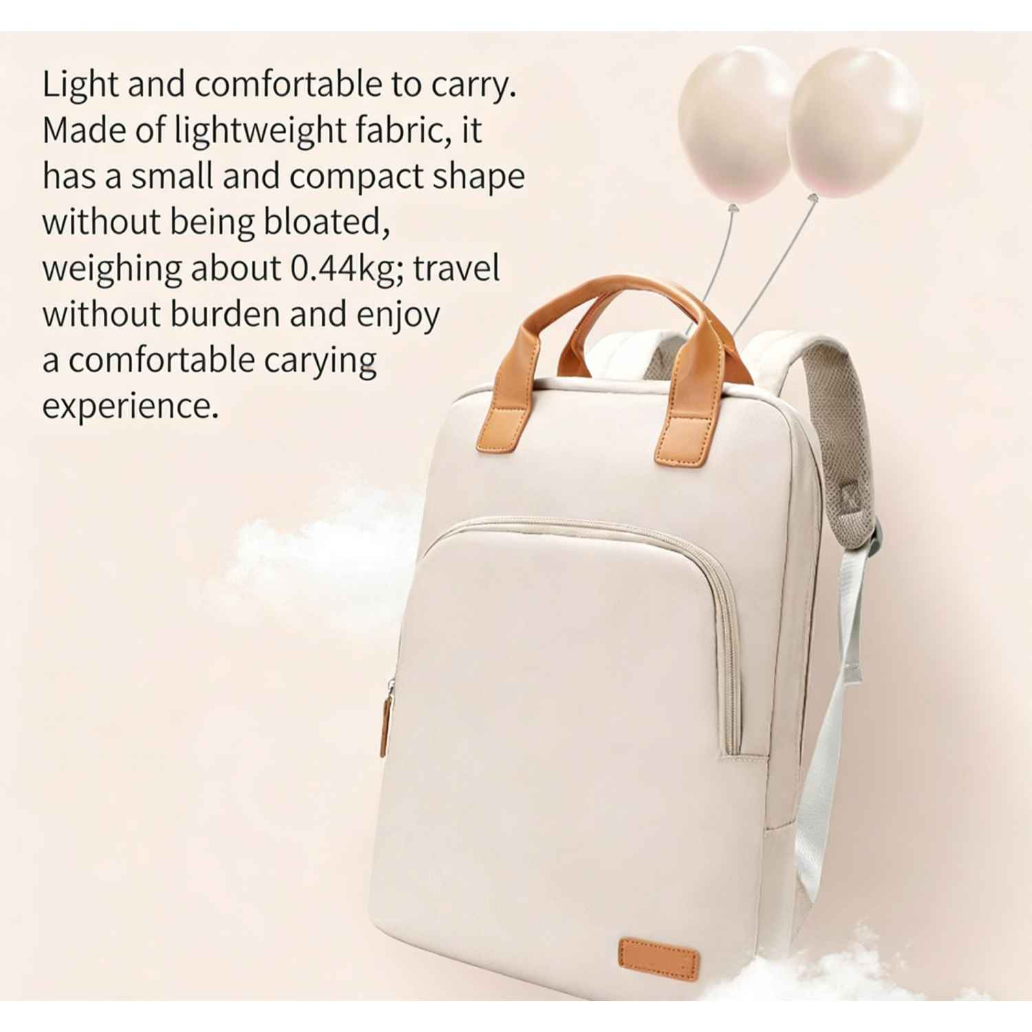 Ein leichter, cremefarbener Rucksack mit braunen Lederdetails und zwei Ballons.