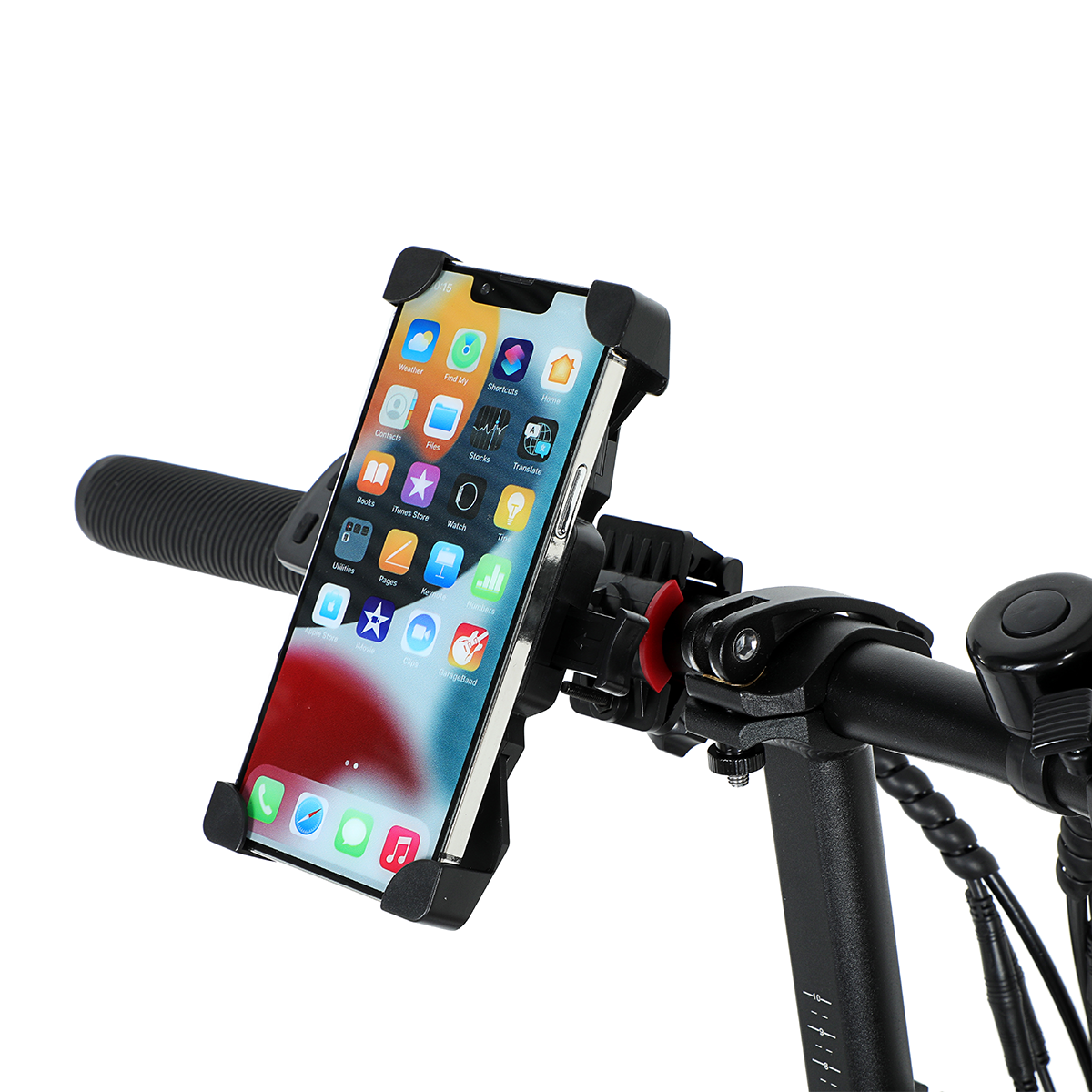 Smartfon jest zamontowany na kierownicy za pomocą uchwytu.