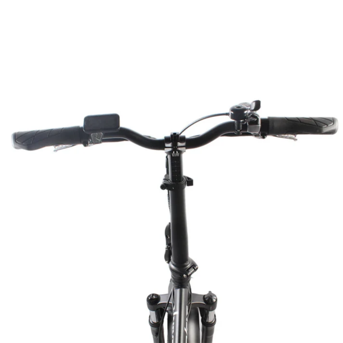 Kierownica roweru z wyświetlaczem, dzwonkiem i chwytami.