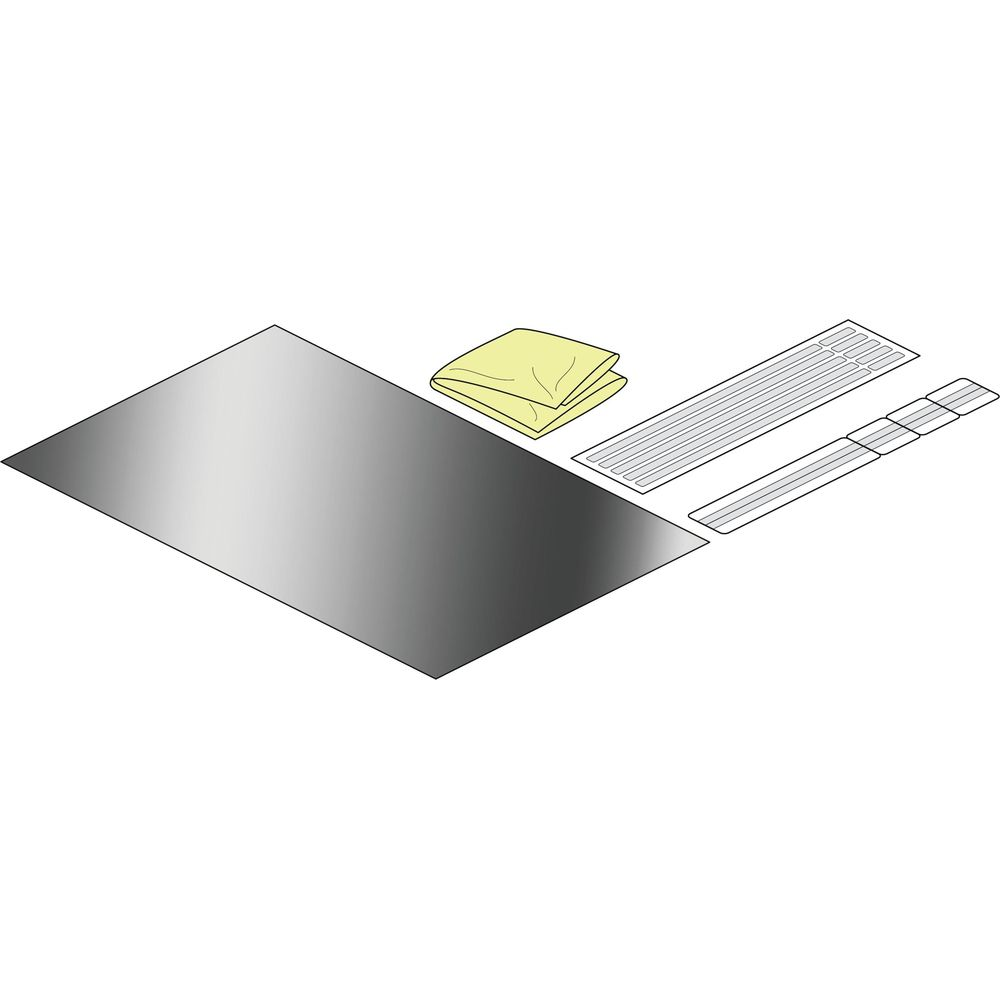 Ein poliertes Metallblatt, ein gelbes Tuch und zwei Streifen mit Lüftungsschlitzen.