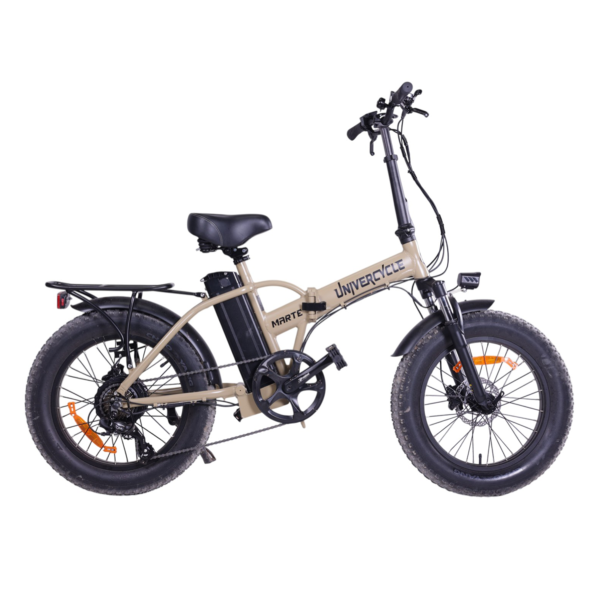 Beżowy rower elektryczny składany z grubymi oponami i czarnym siodełkiem.