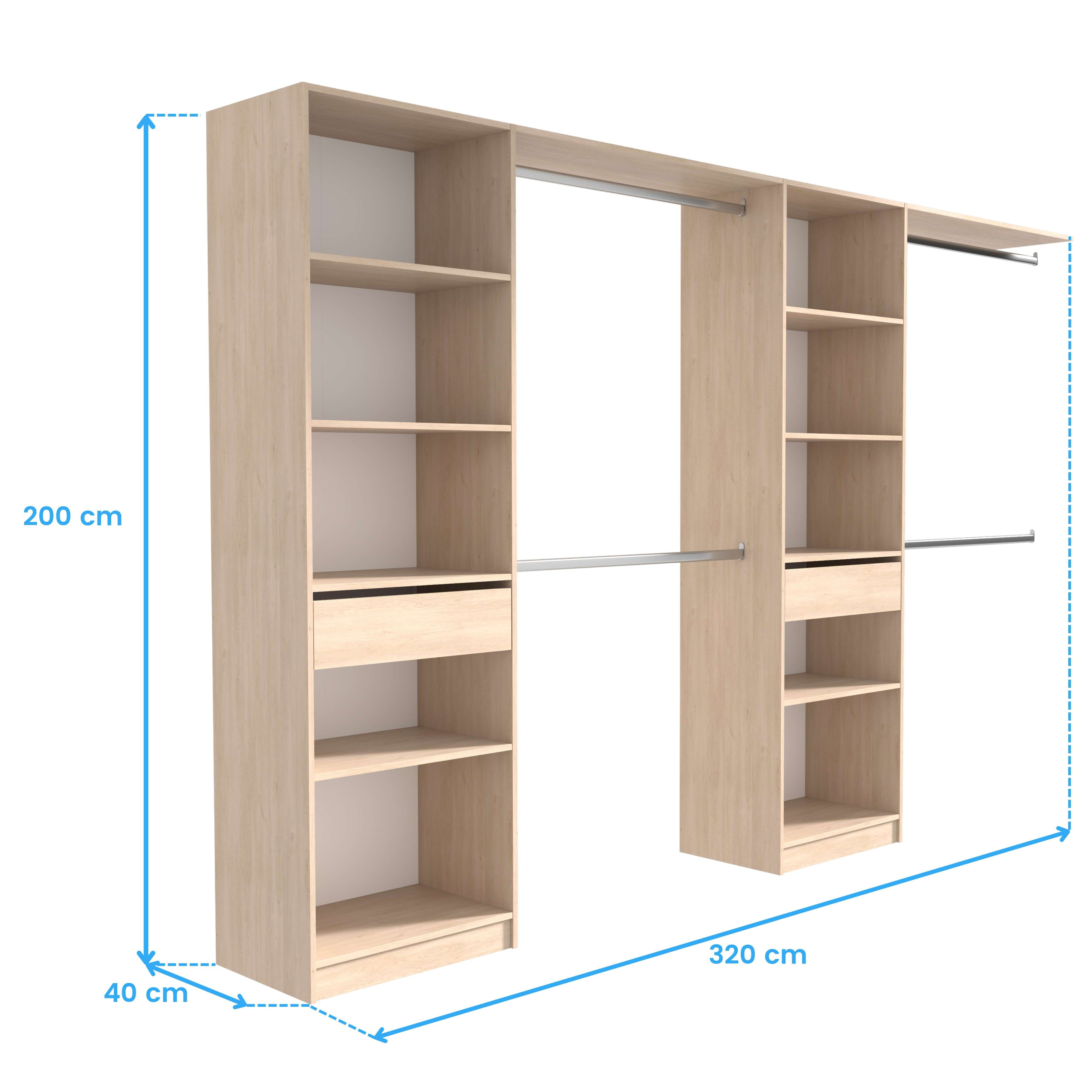Un armario abierto de madera clara con estantes y barras de ropa.