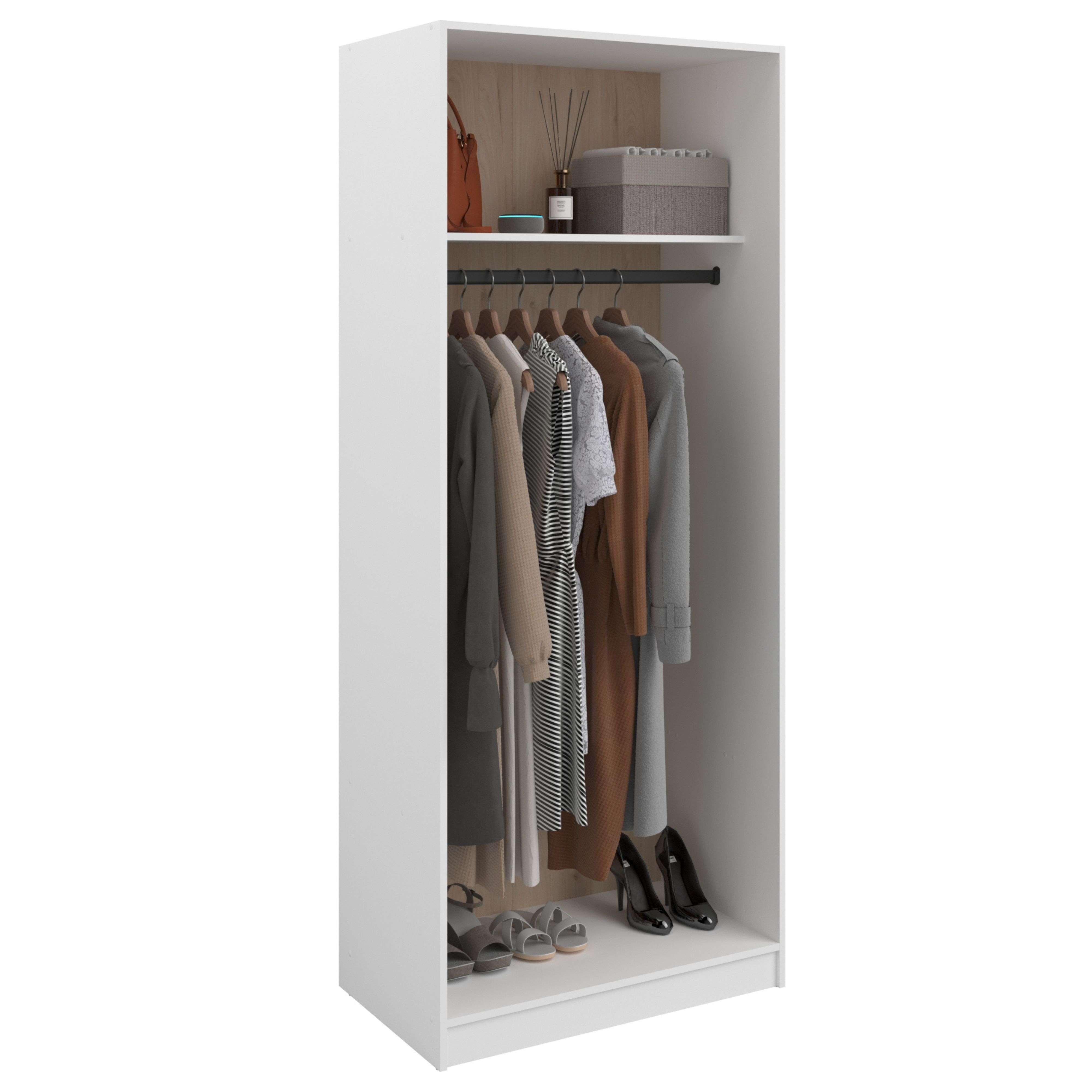 Armario blanco con ropa y zapatos. Estante superior con bolso, difusor y caja.