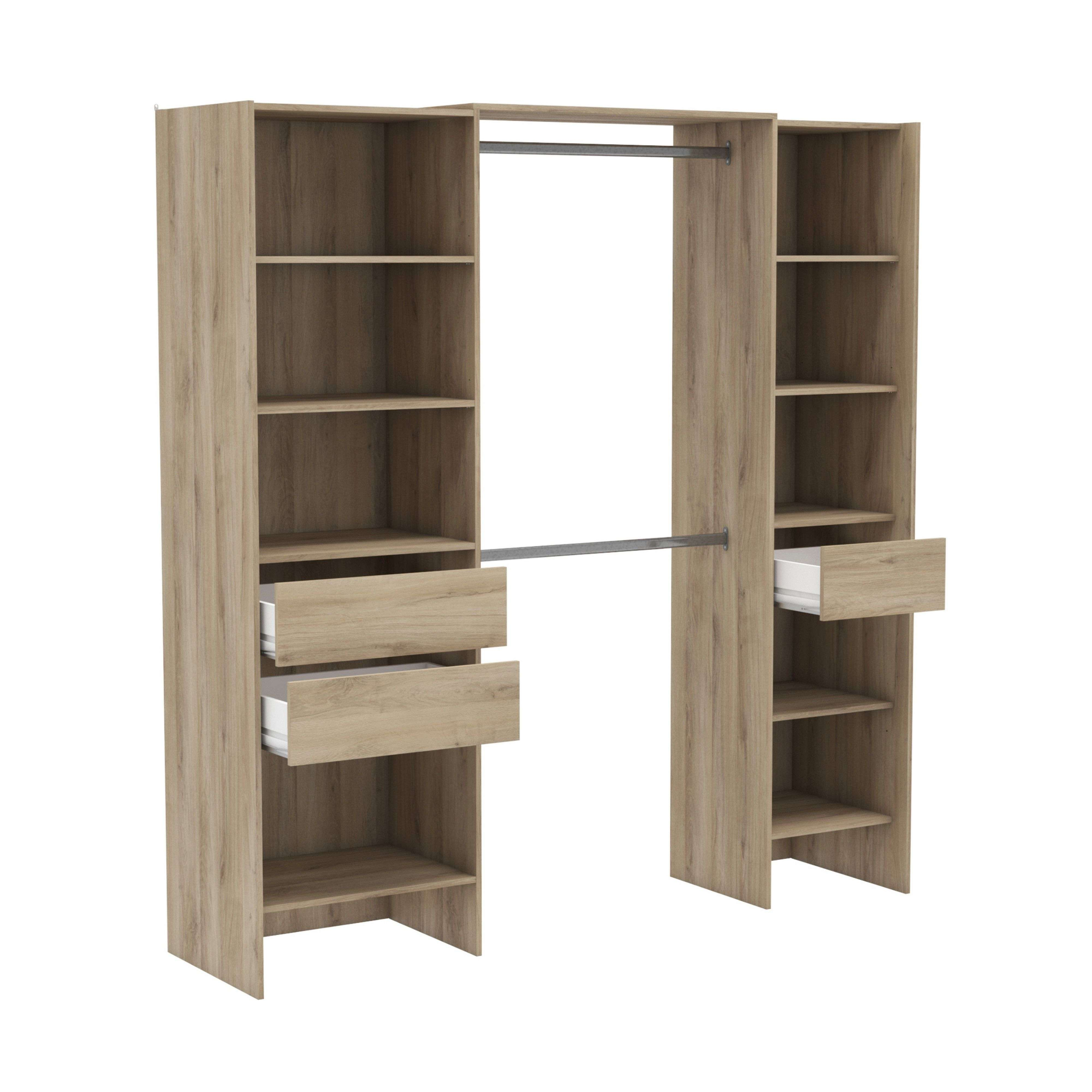 Armario abierto de madera clara con estantes y cajones. Diseño minimalista.
