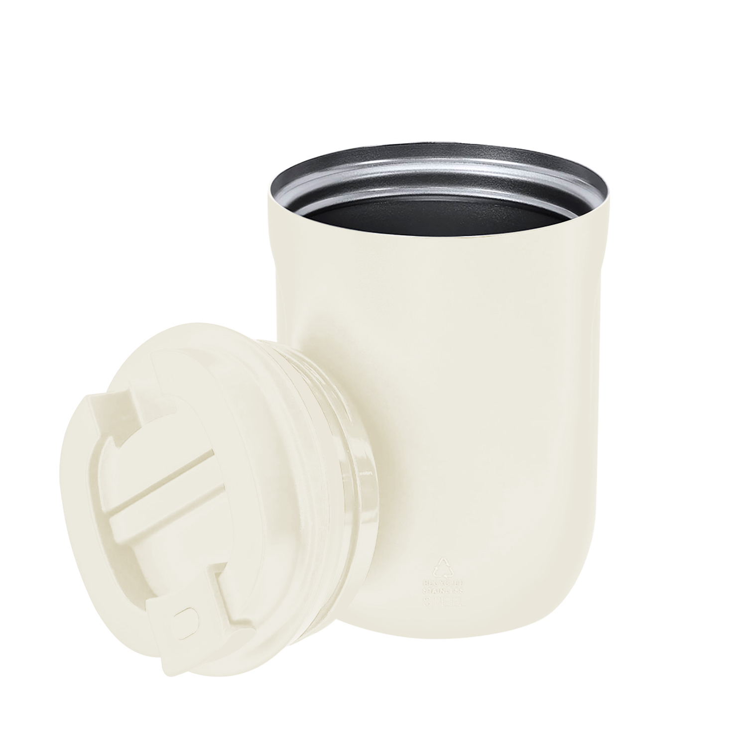 Eine cremefarbene Tasse mit offenem Deckel daneben.