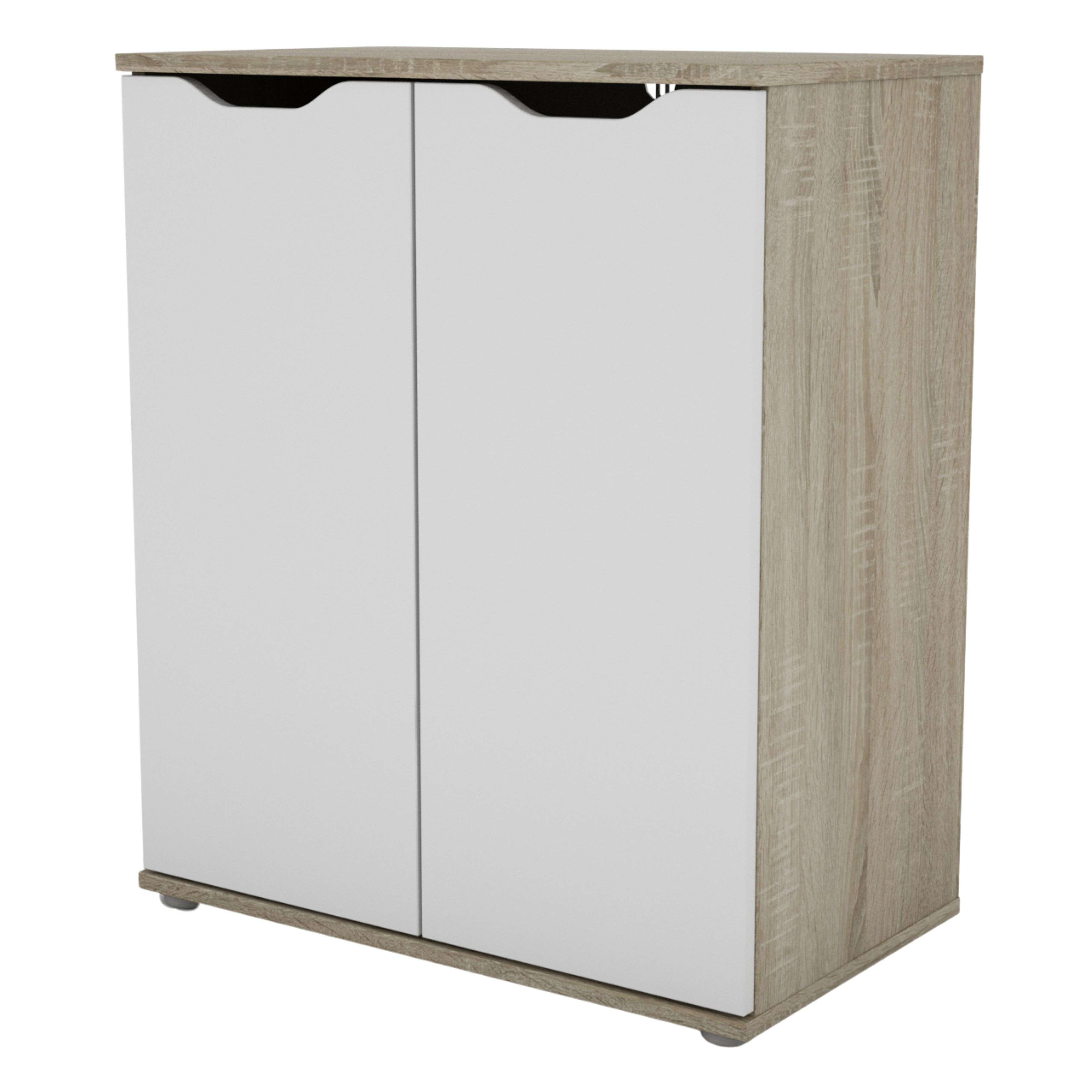 Un armario blanco con detalles de imitación madera y tiradores empotrados.