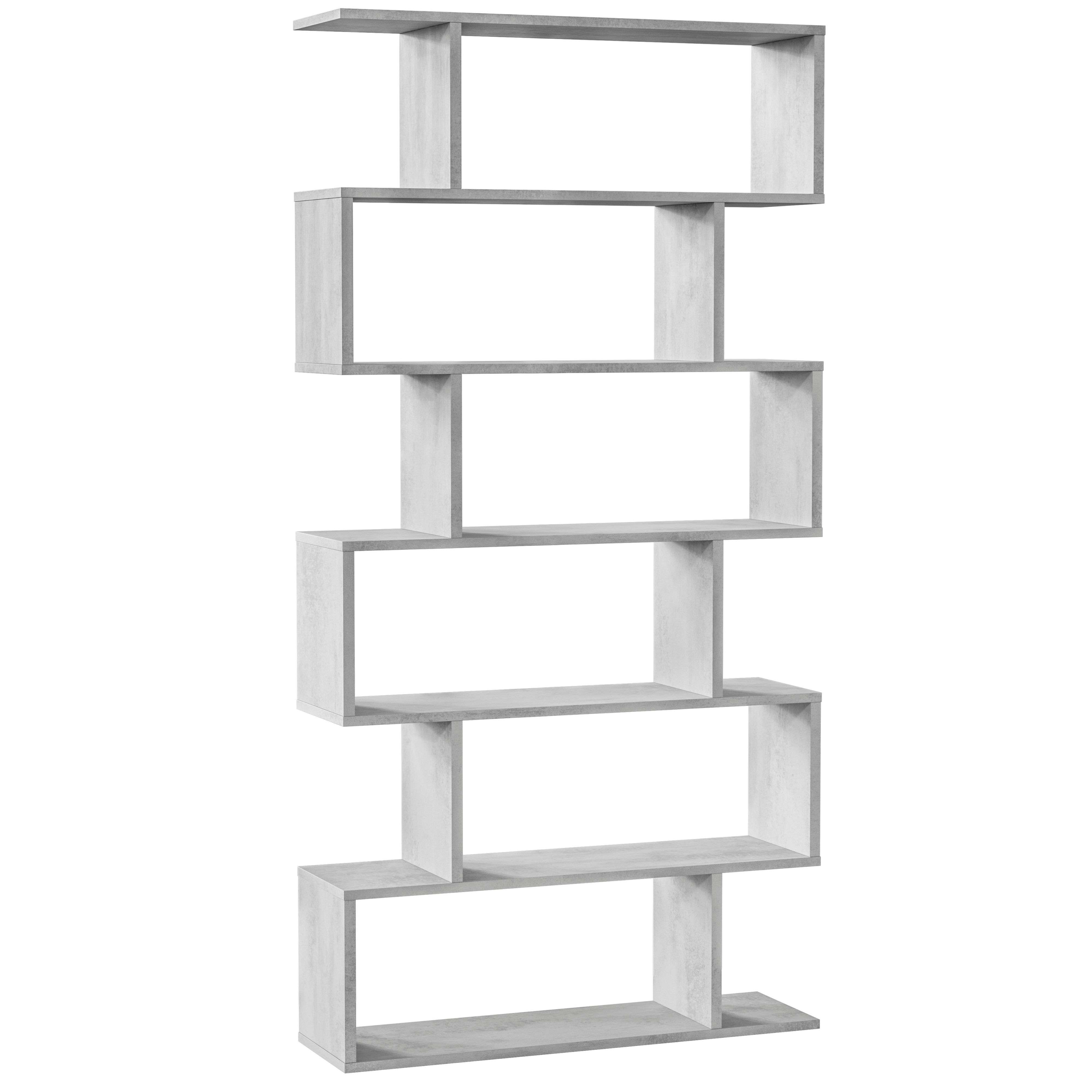 Una estantería moderna y gris con estantes escalonados.