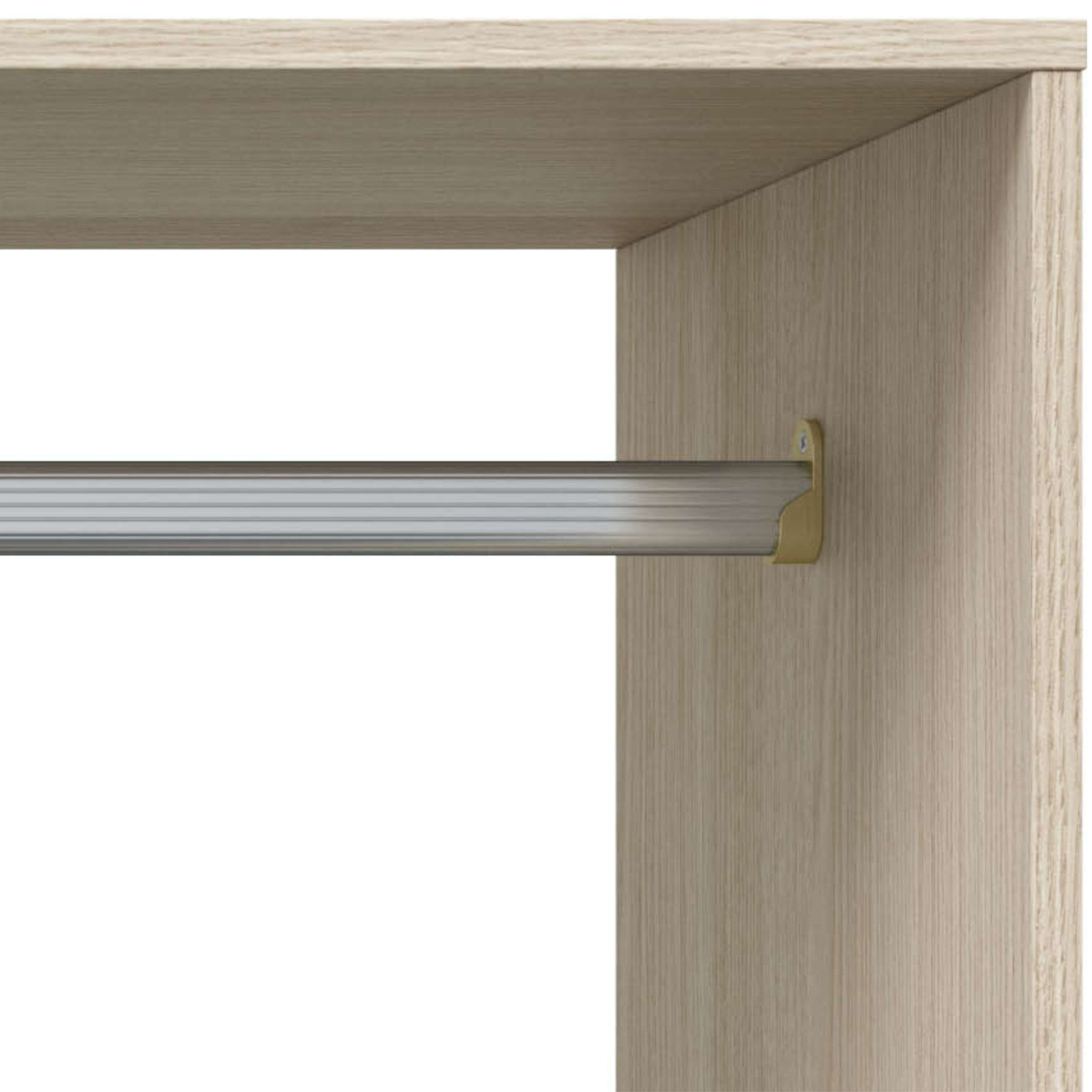 Un colgador de madera con una barra para ropa.