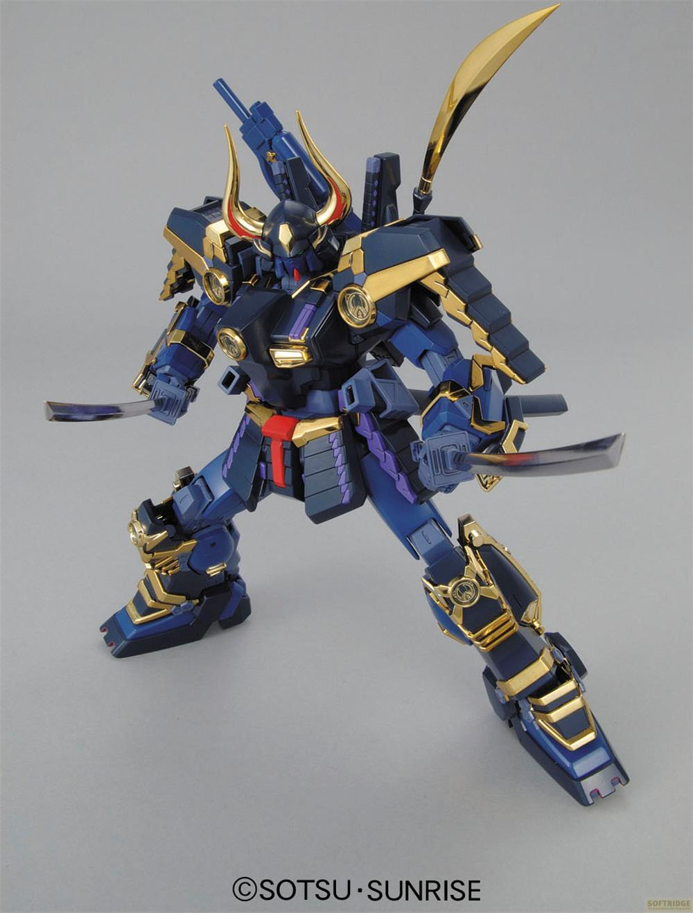 Ein blauer und goldener Samurai-Roboter mit zwei Schwertern und Hörnern.