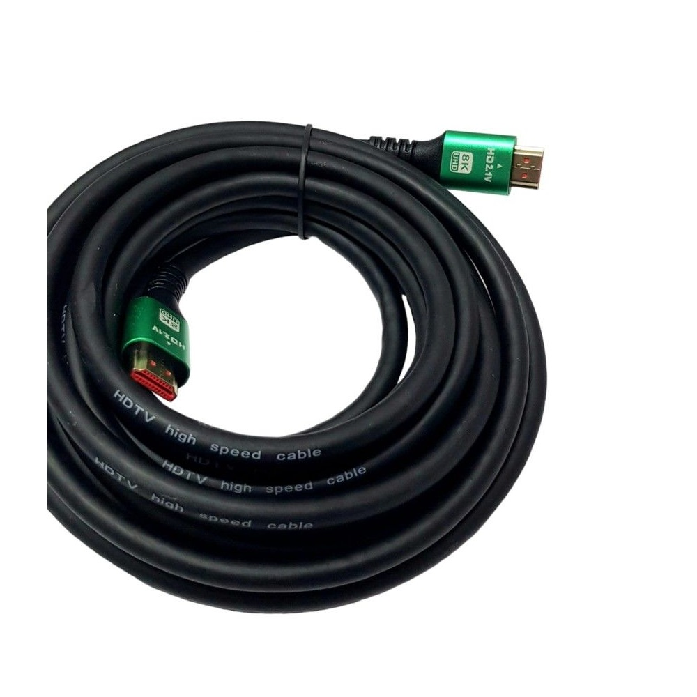 Yeşil konektörlü siyah HDMI kablosu, 8K UHD uyumlu.