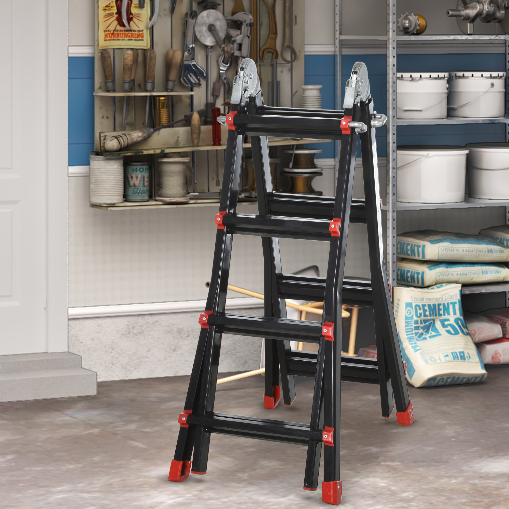 Una escalera plegable negra con detalles rojos en un taller.